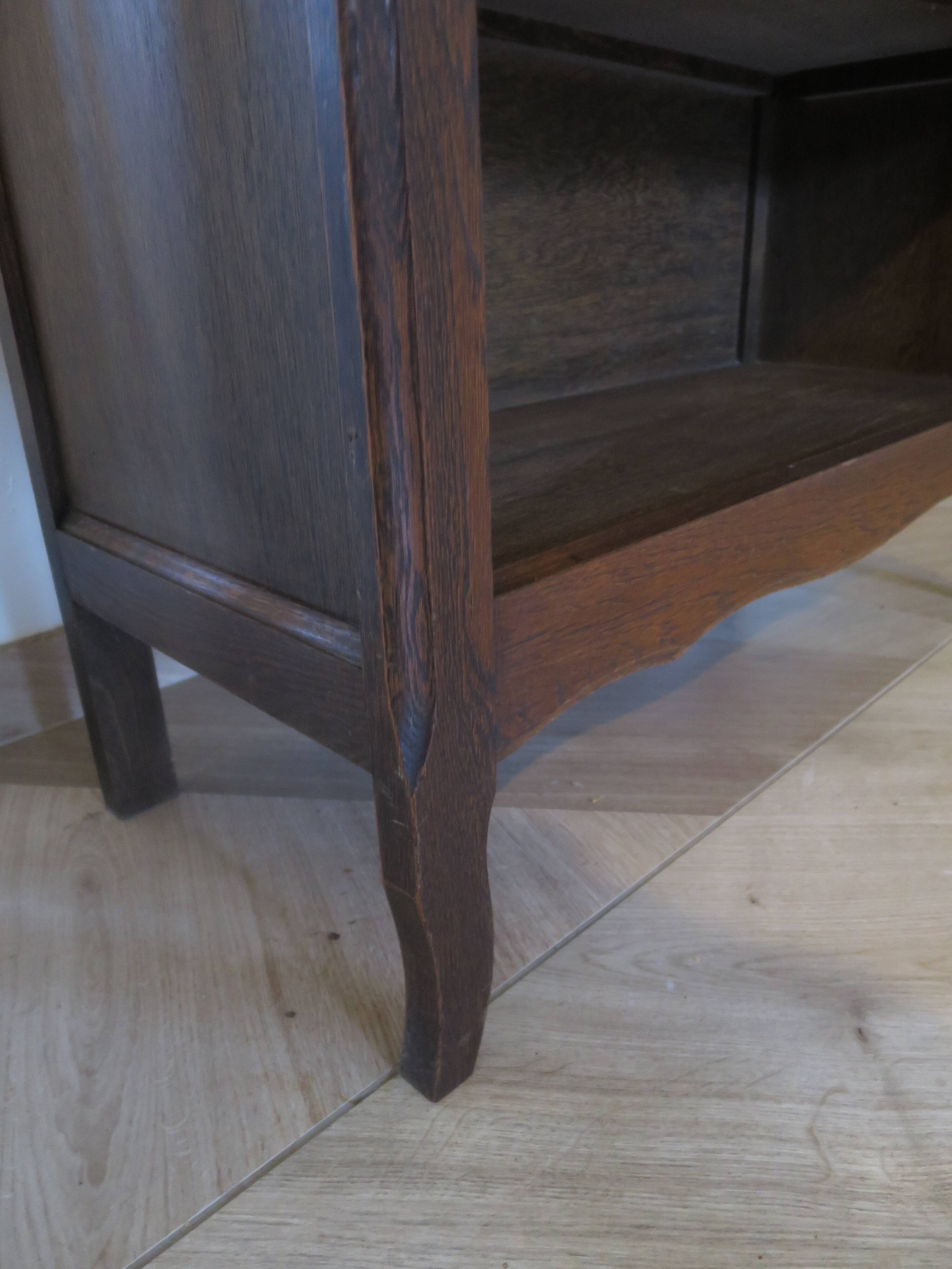 Beautiful oak Bibus - 3 levels - Louis XV style