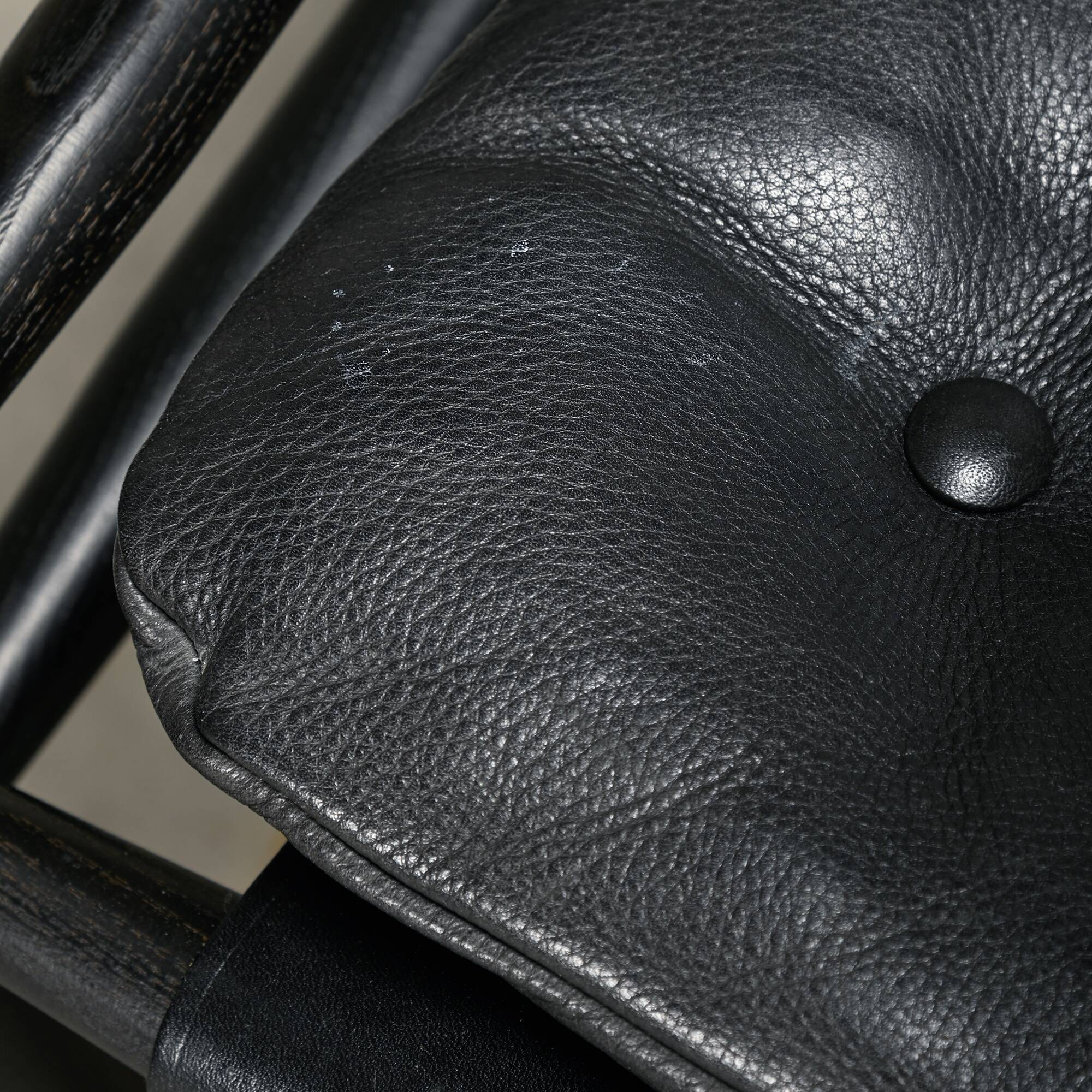 Arne Norell Sirocco Safari Lounge Chair in Black Leather and Stained Ash