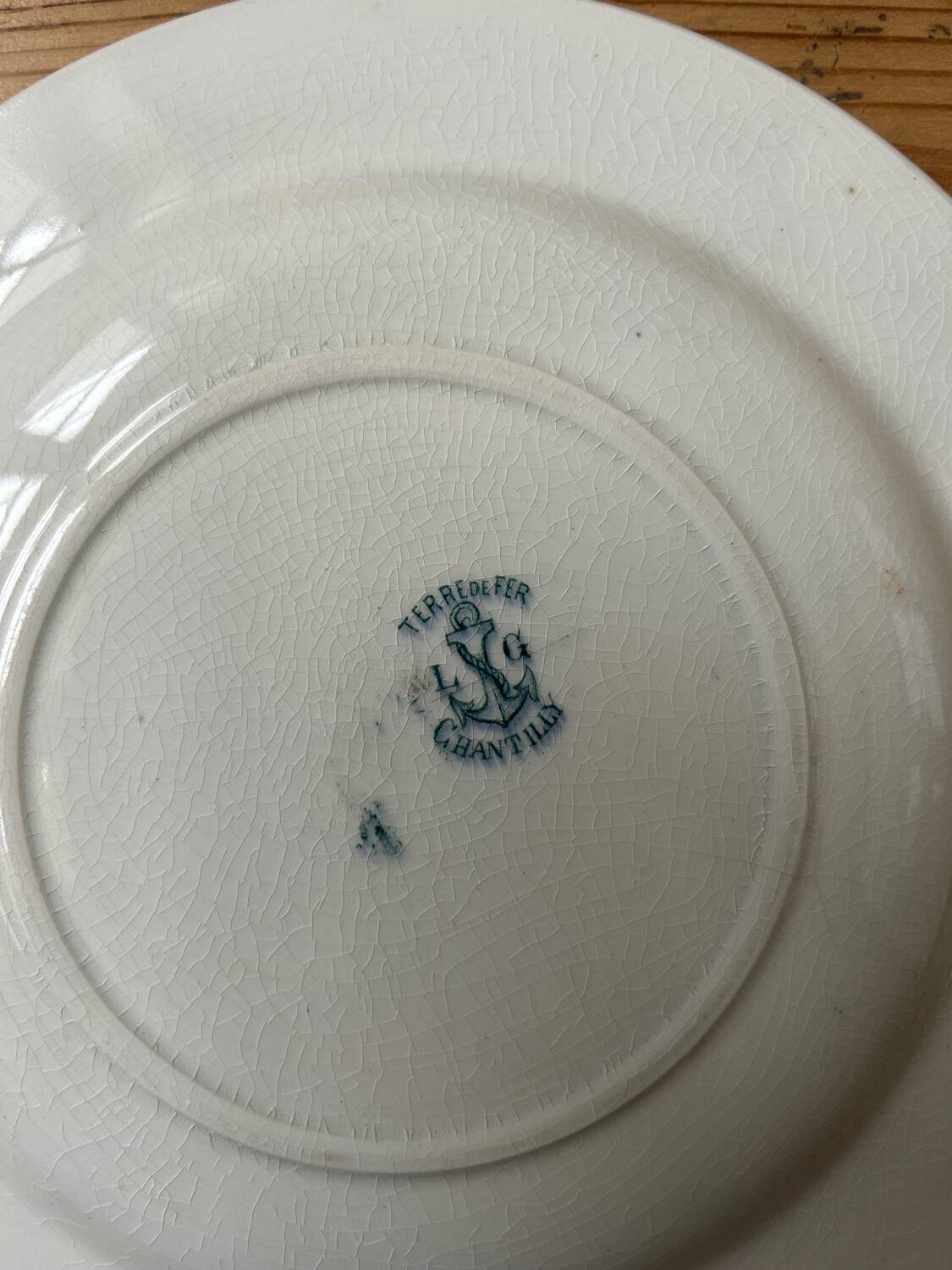 Set of 6 mismatched antique dinner plates
