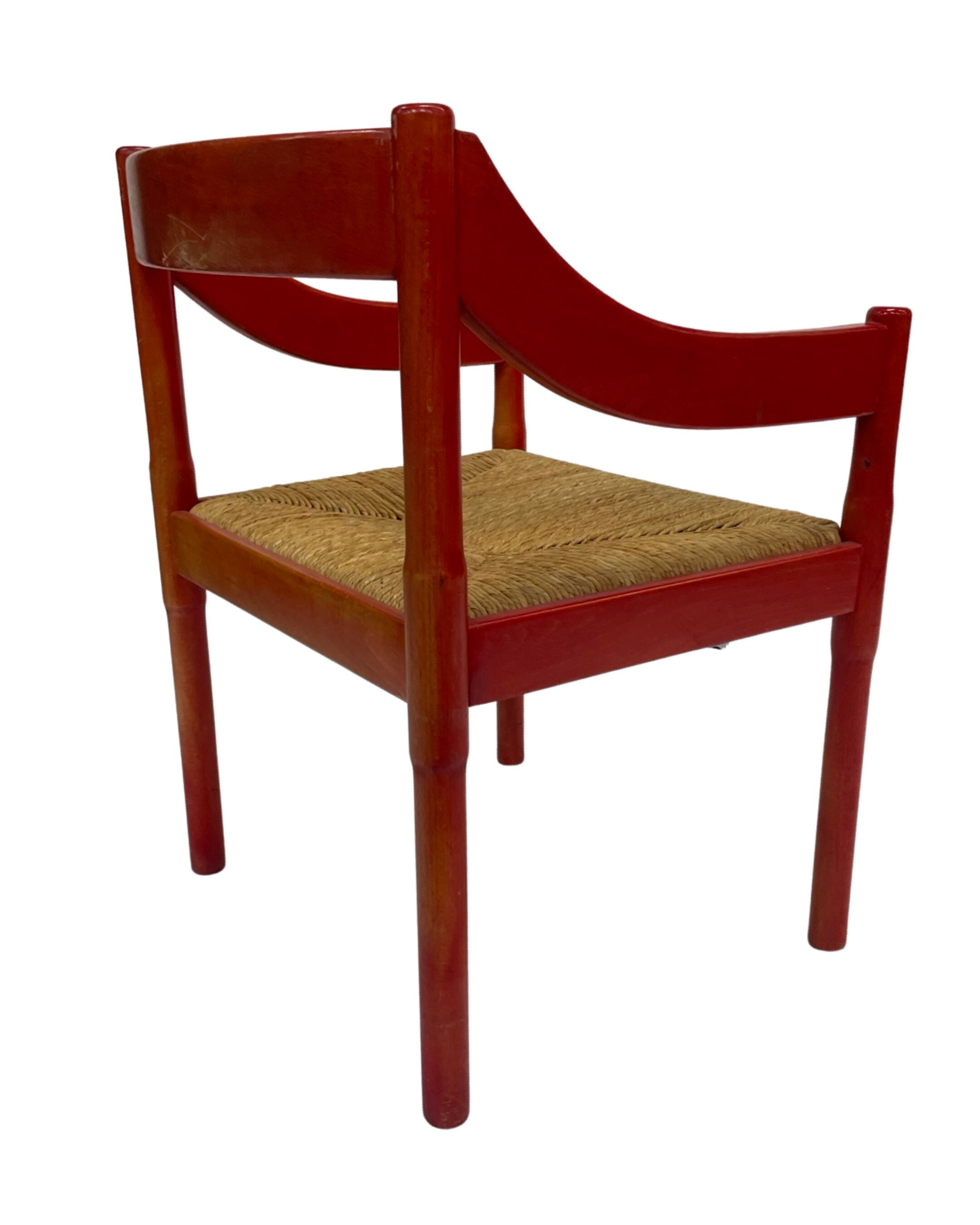 Fauteuil Carimate modèle 892 Vico Magistretti pour Cassina en rouge