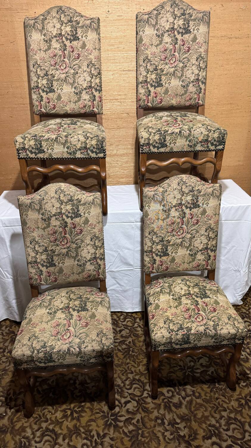Set of 4 stylish LXIII vintage chairs