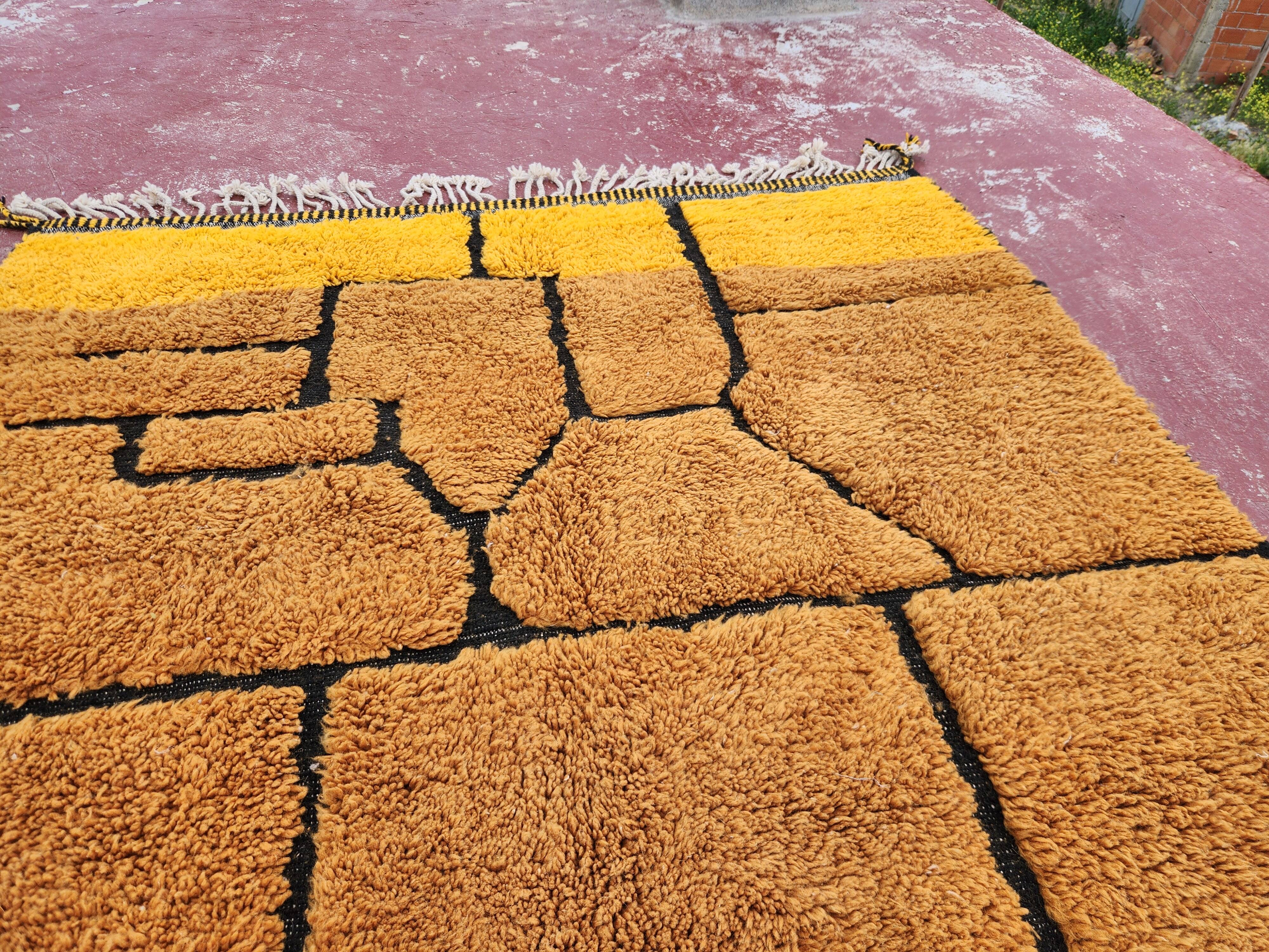 Authentic Beni Ouarain Rug 220x212 cm – Natural Ochre Wool