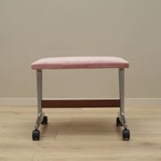 Repose-pieds danois rose, années 1960