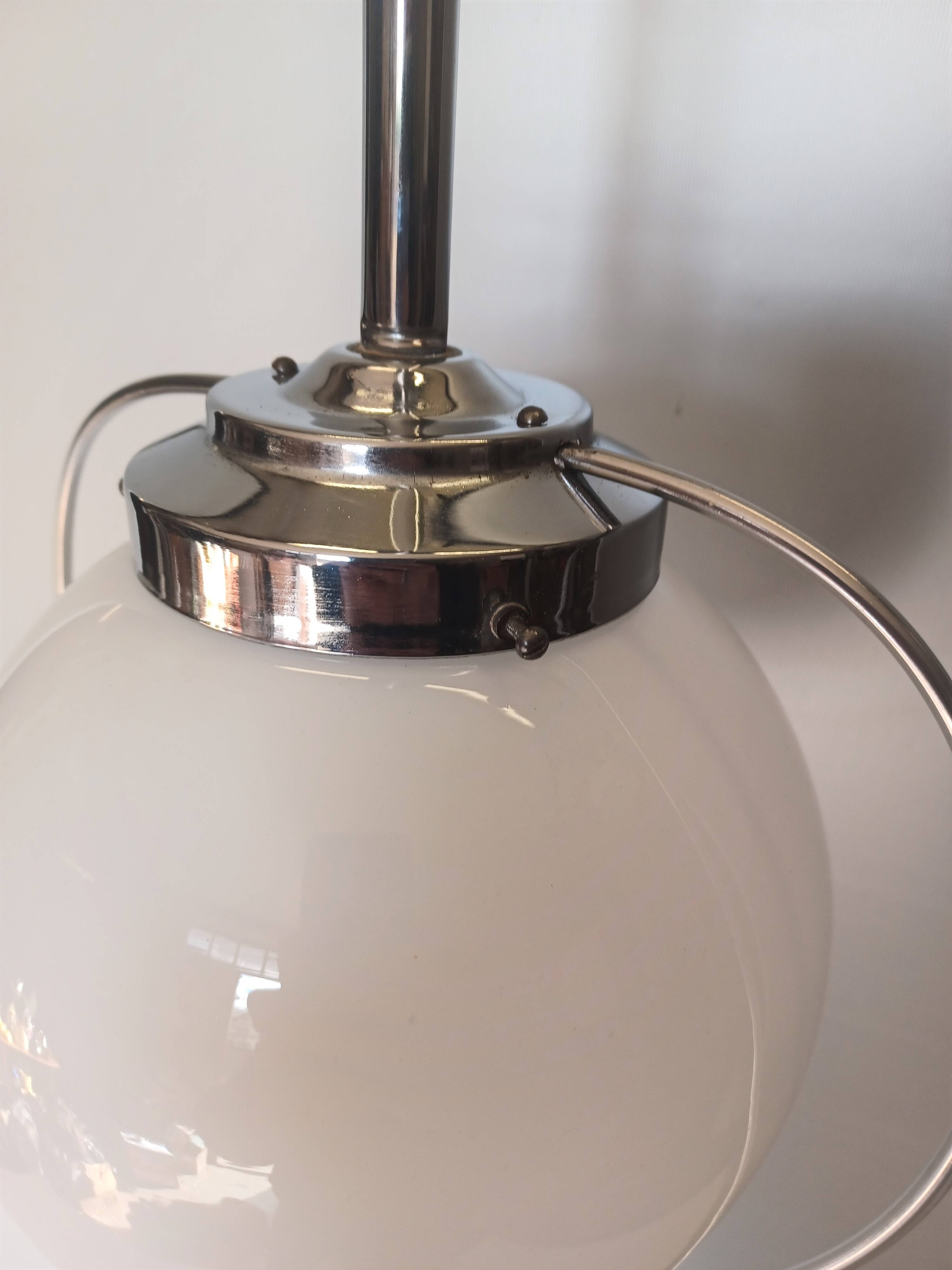 Antique chandelier - Art Deco - White opaline globe - 1940