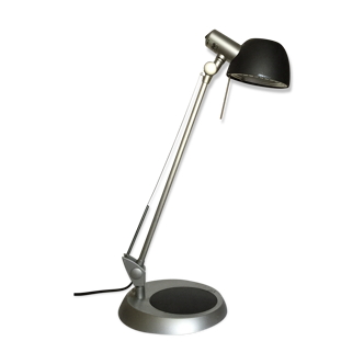 Articulated desk lamp