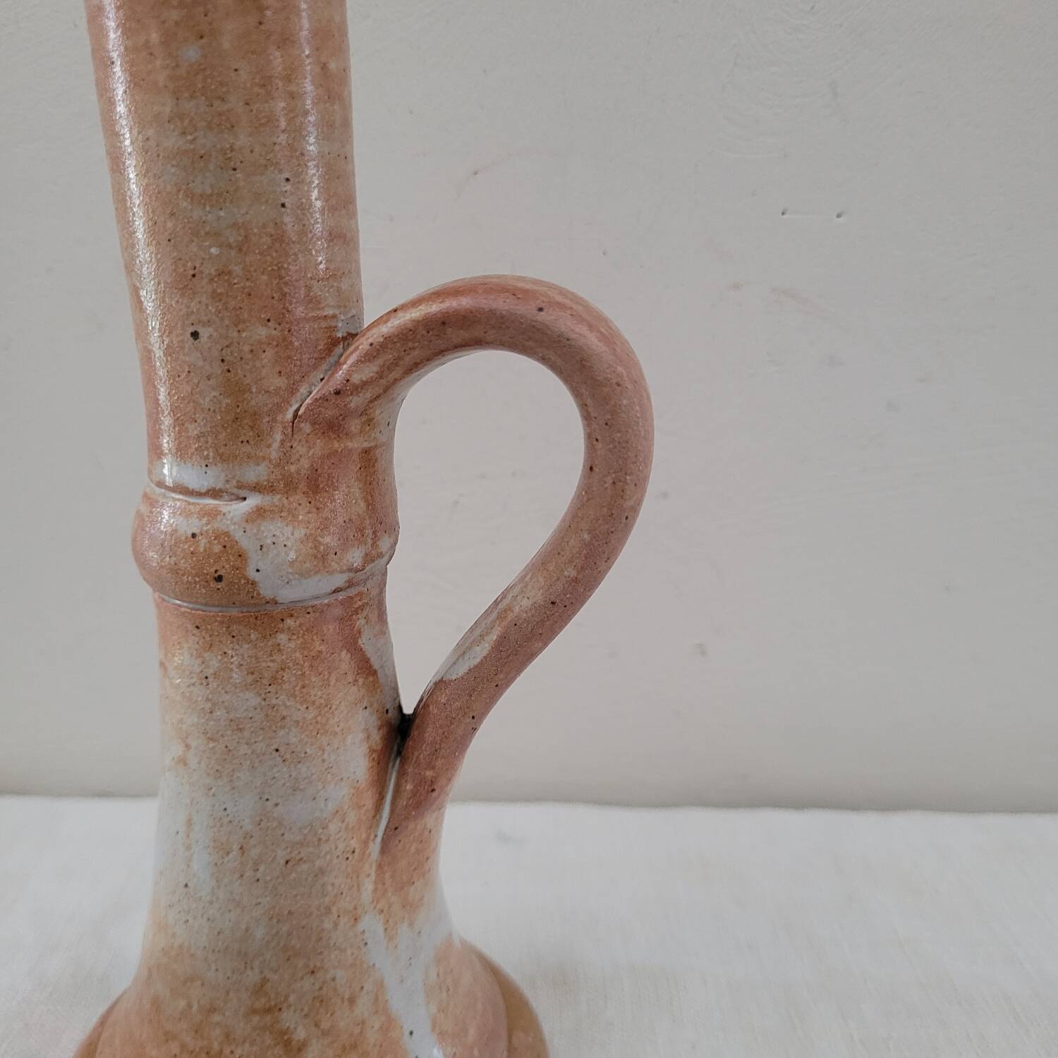 ​Bougeoir Artisanal en Terre Cuite Brute – Circa 1970