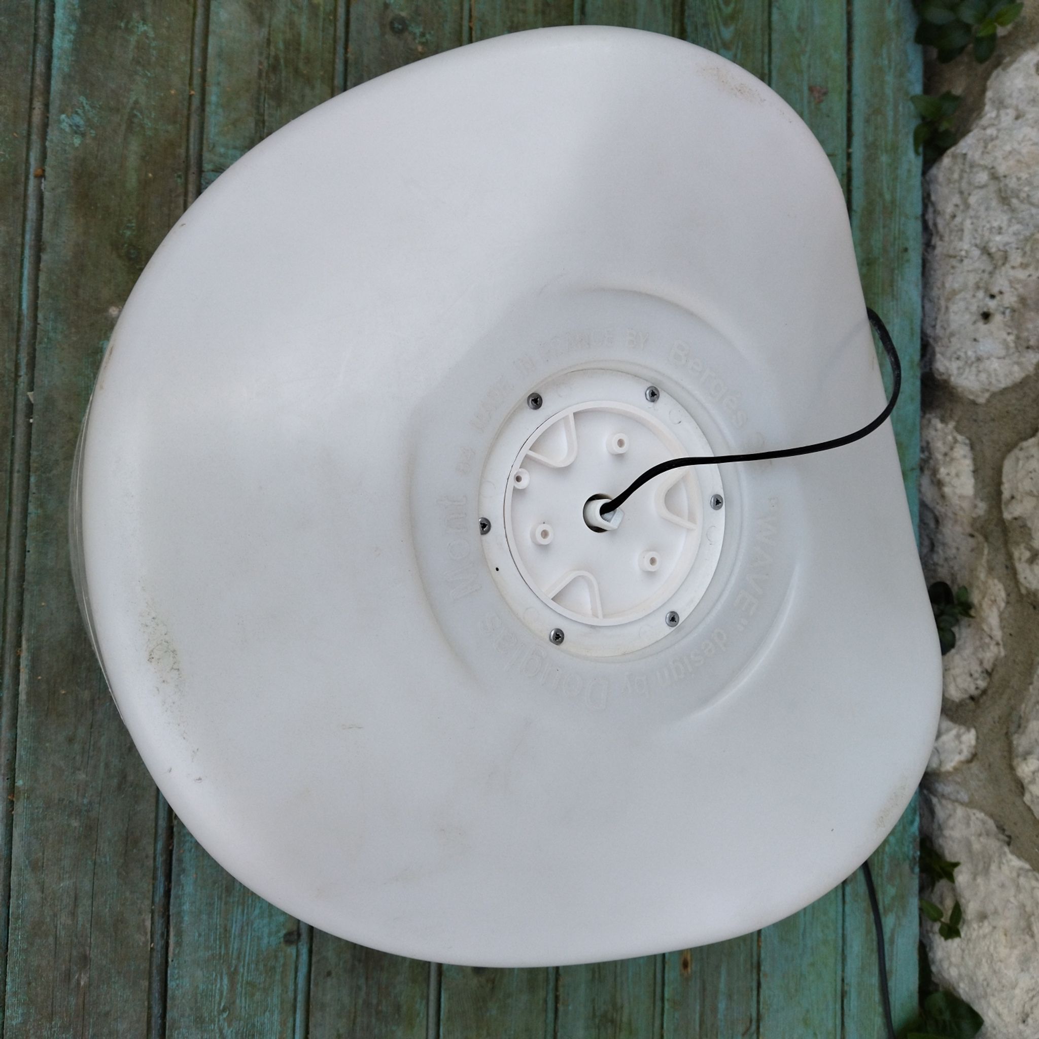 Pouf plastique Douglas Mont ancienne édition