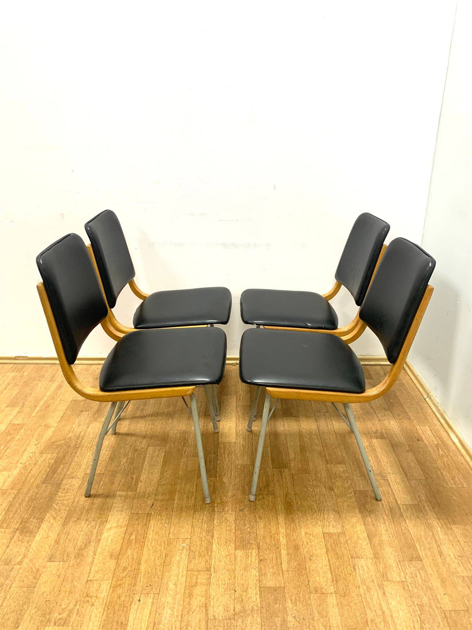 Mid-century dining chairs by Miroslav Navrátil for TON, 1960s (set of 4)