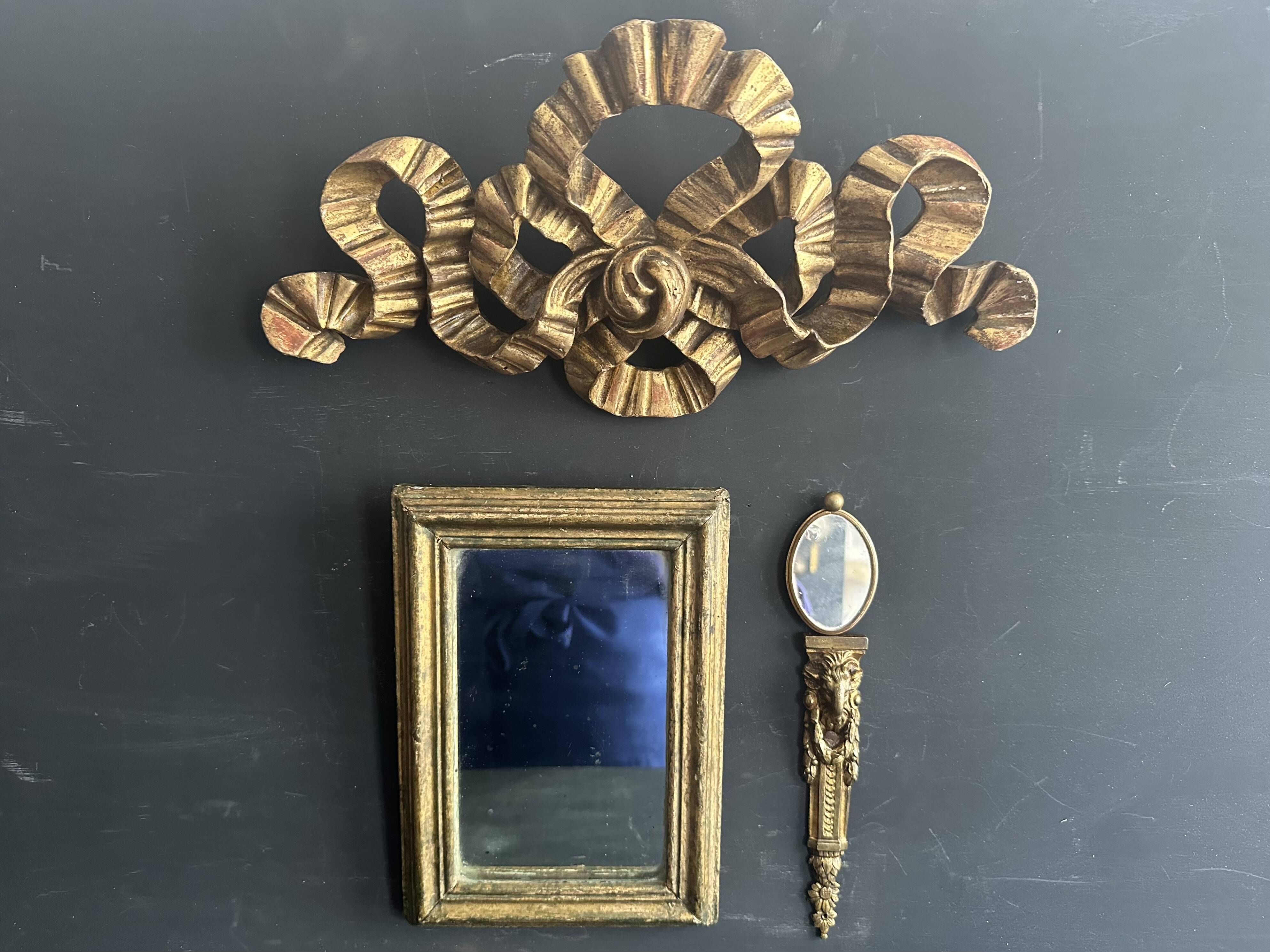 Ancient carved wooden fronton, Louis XVI bow, 19th century.