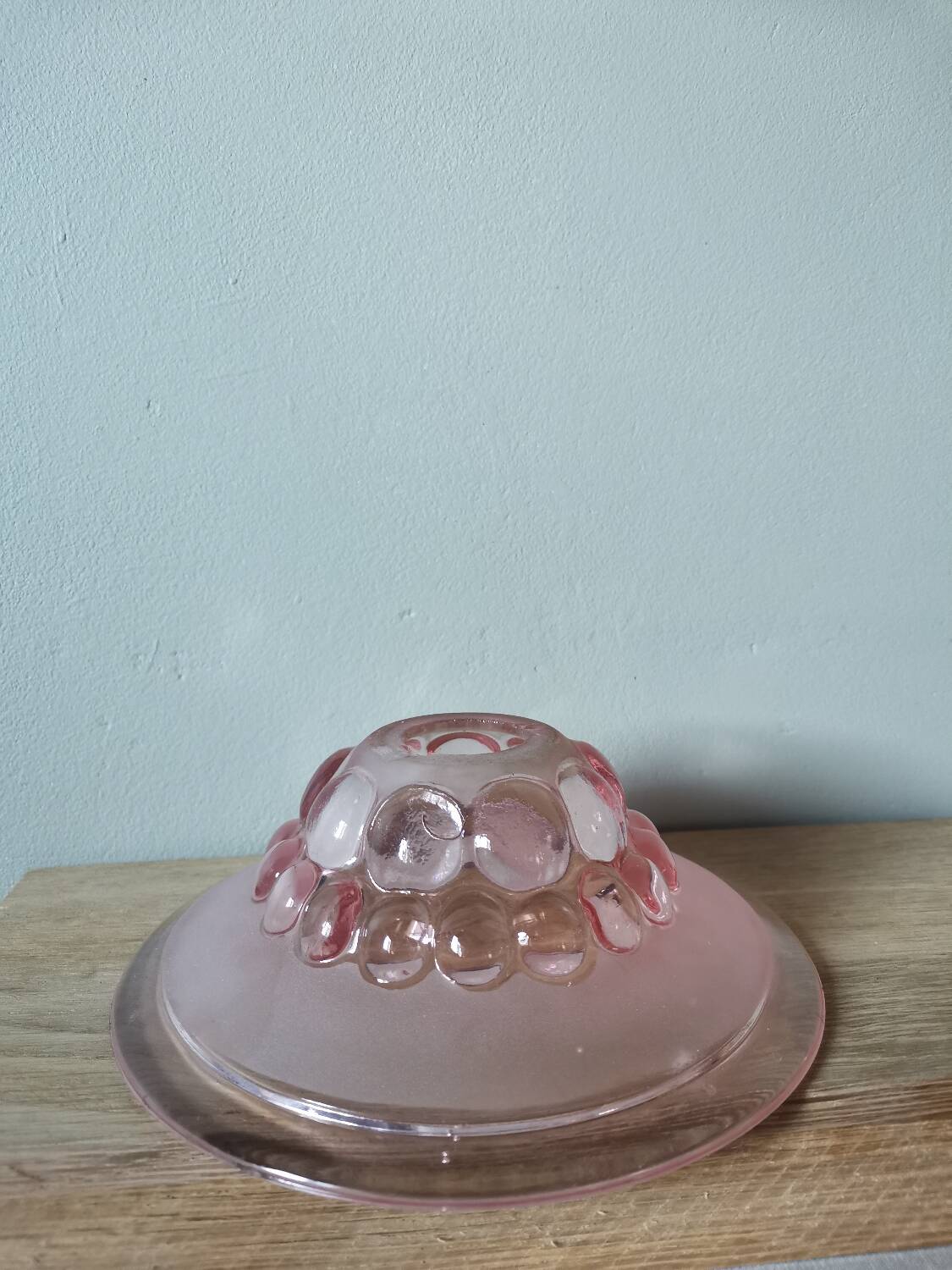 Lampshade pendant lamp in vintage pink molded glass