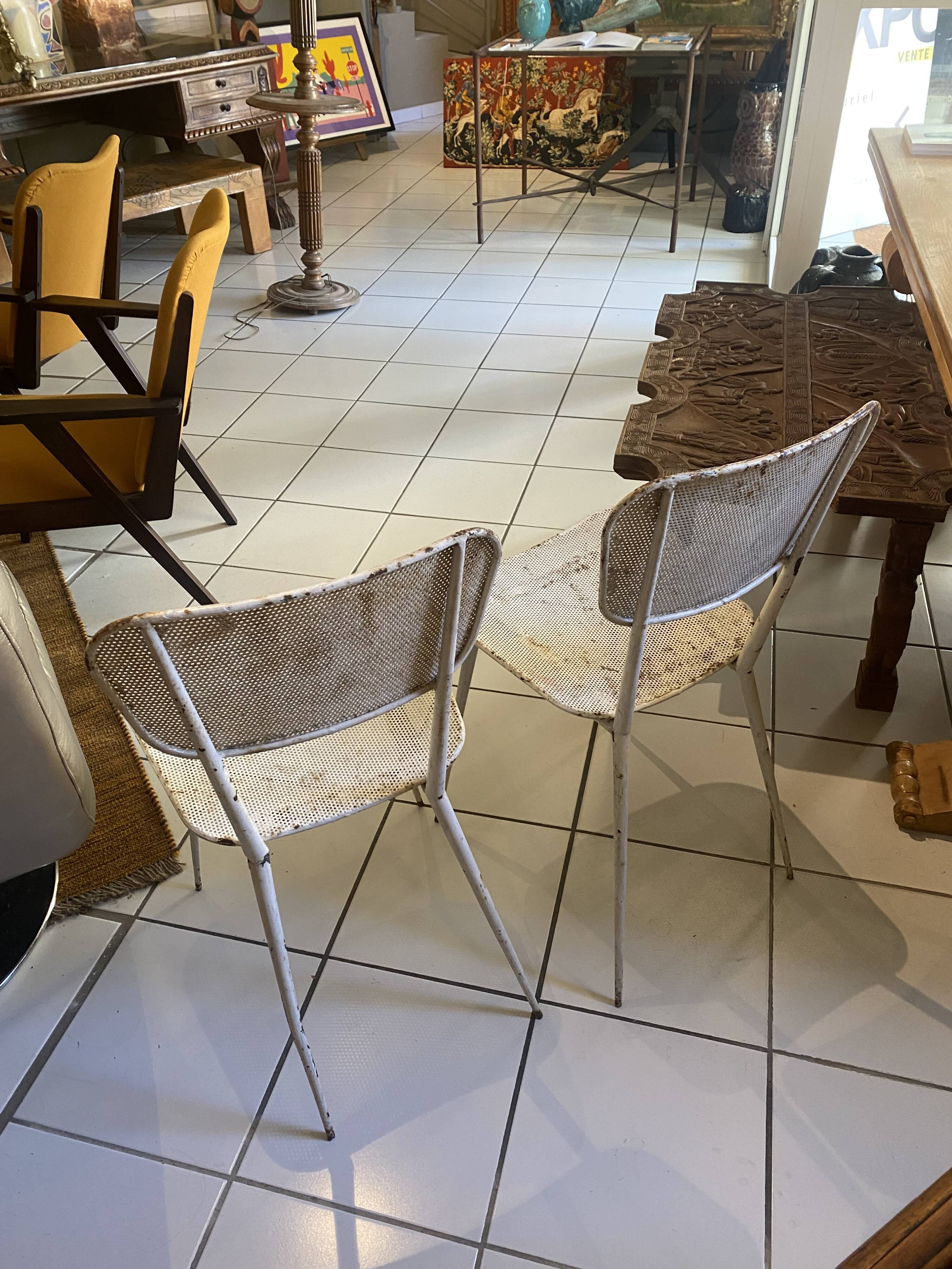 Paire de chaises en métal blanc