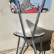 Chaise vintage formica revisité textile imprimé bd