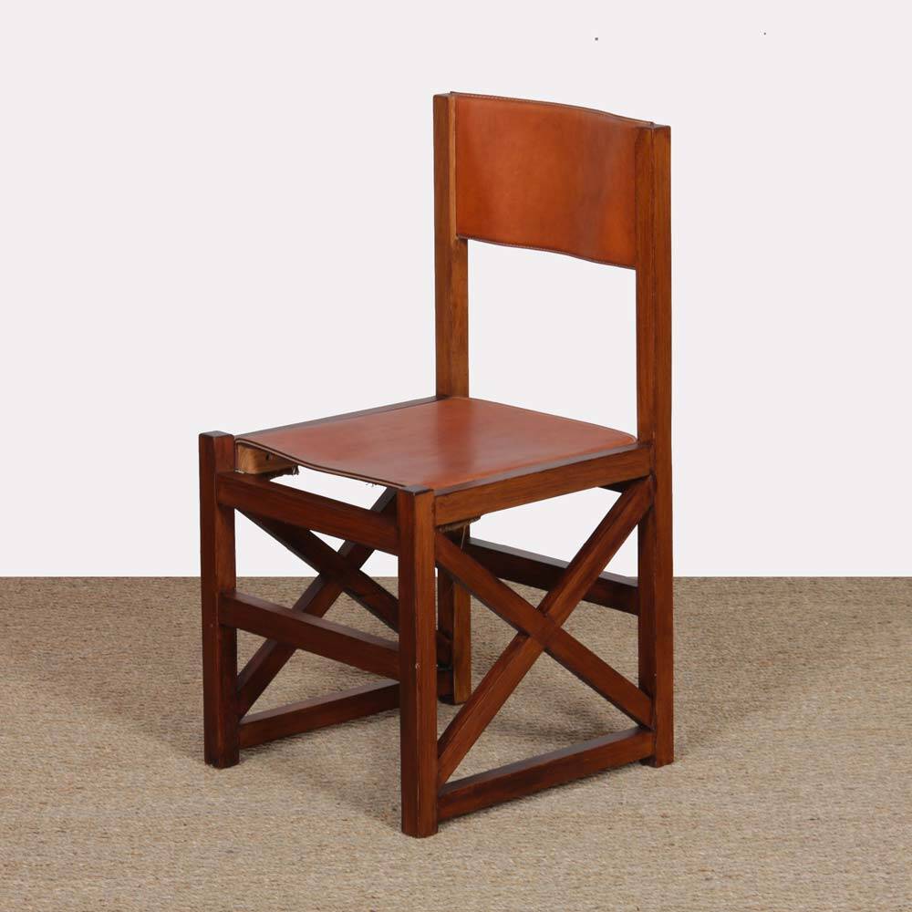 Vintage chair in solid wood and leather, 1980