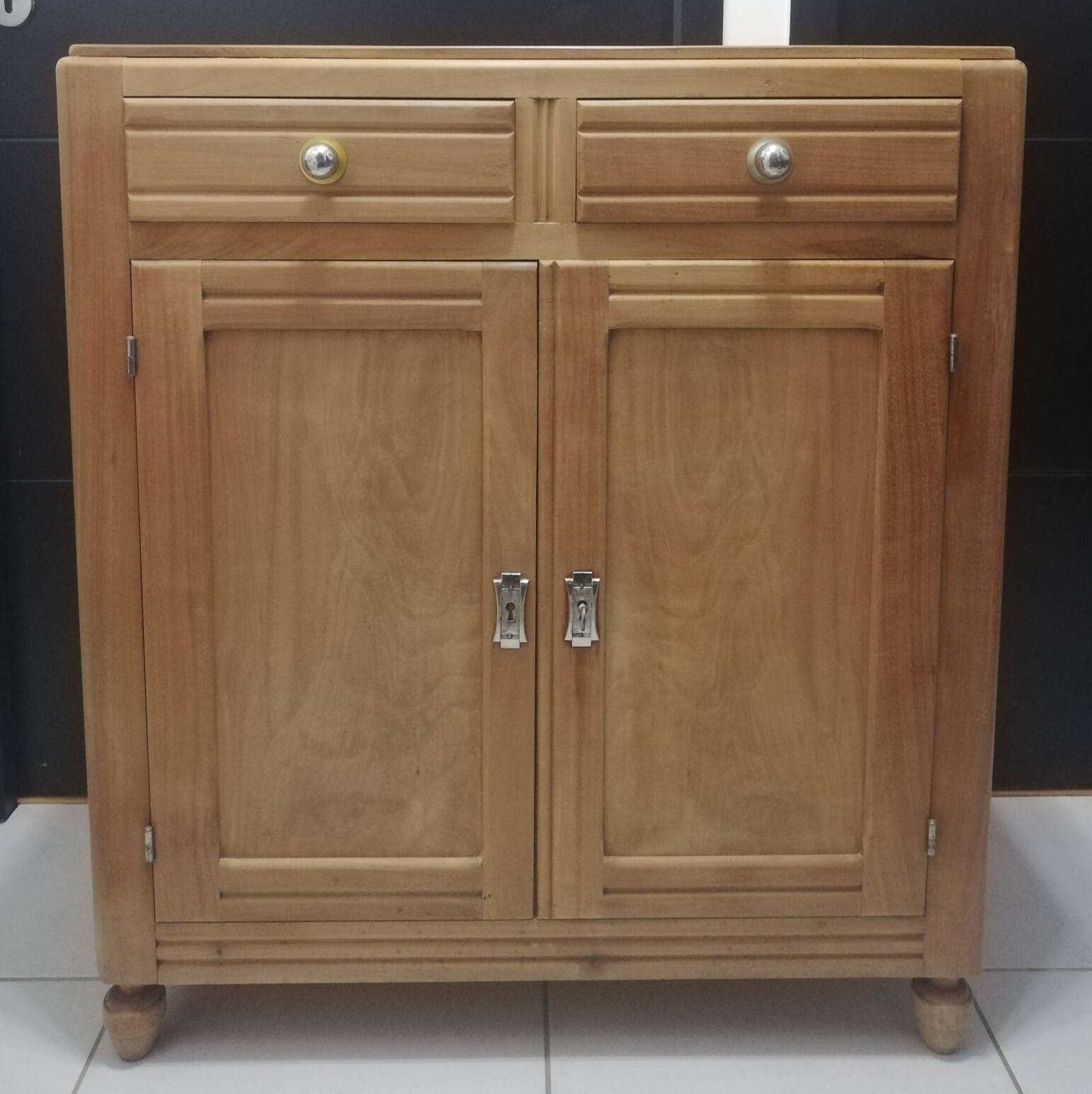Low sideboard in natural oak