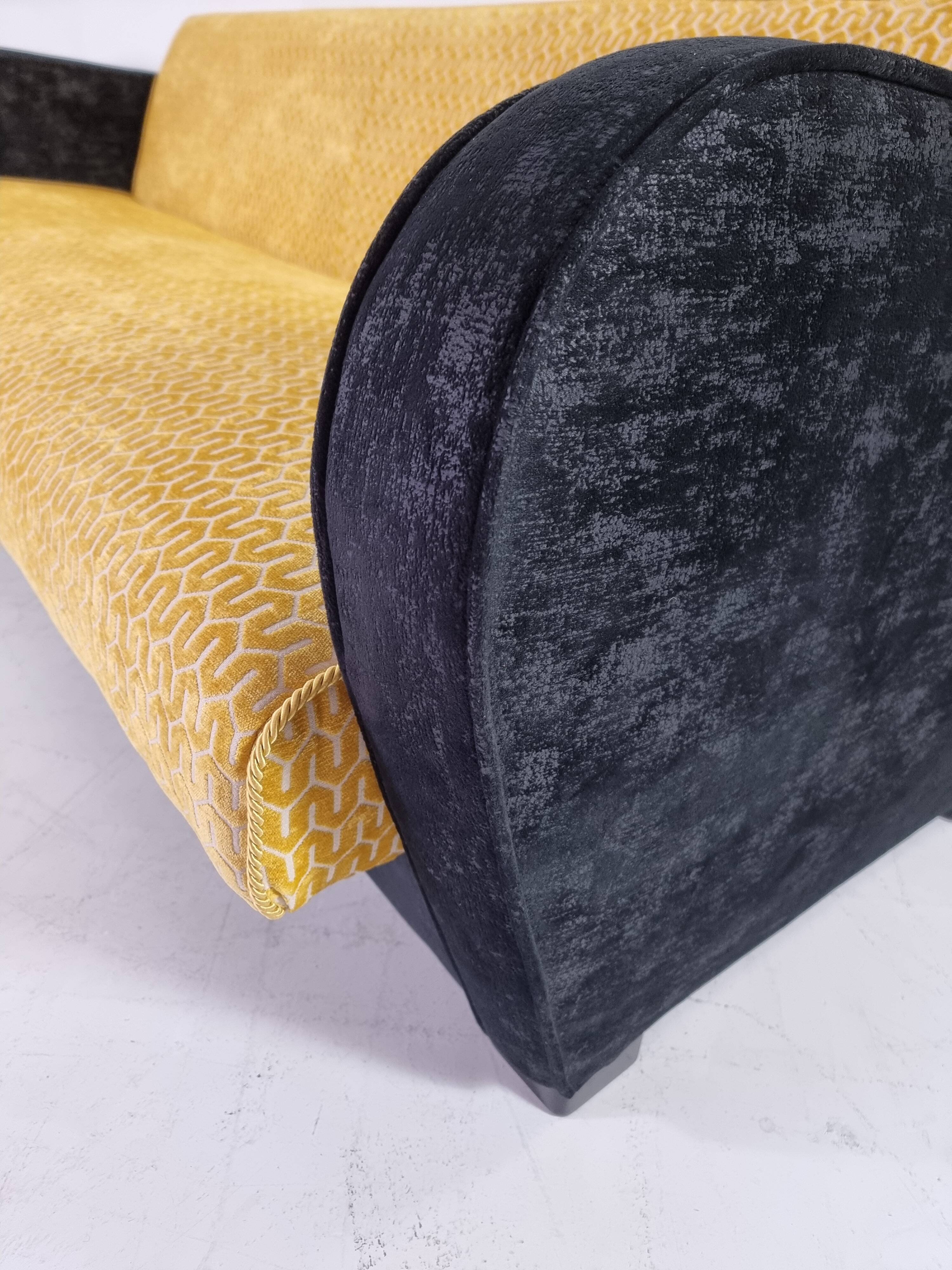 Art Deco Sofa Model H363 by Jindřich Halabala, 1930s