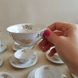 Ancien service à café en porcelaine 9 tasses sous-coupes pot lait sucrier