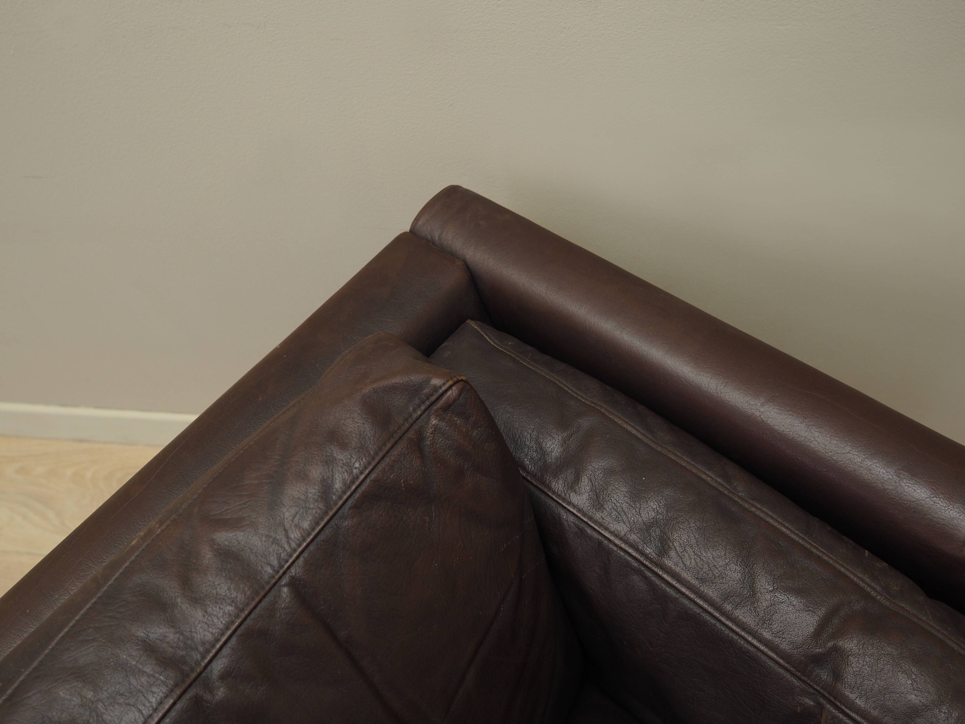Canapé en cuir marron, design danois, années 1960, production : Danemark