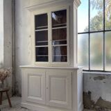 XL display case with white patina