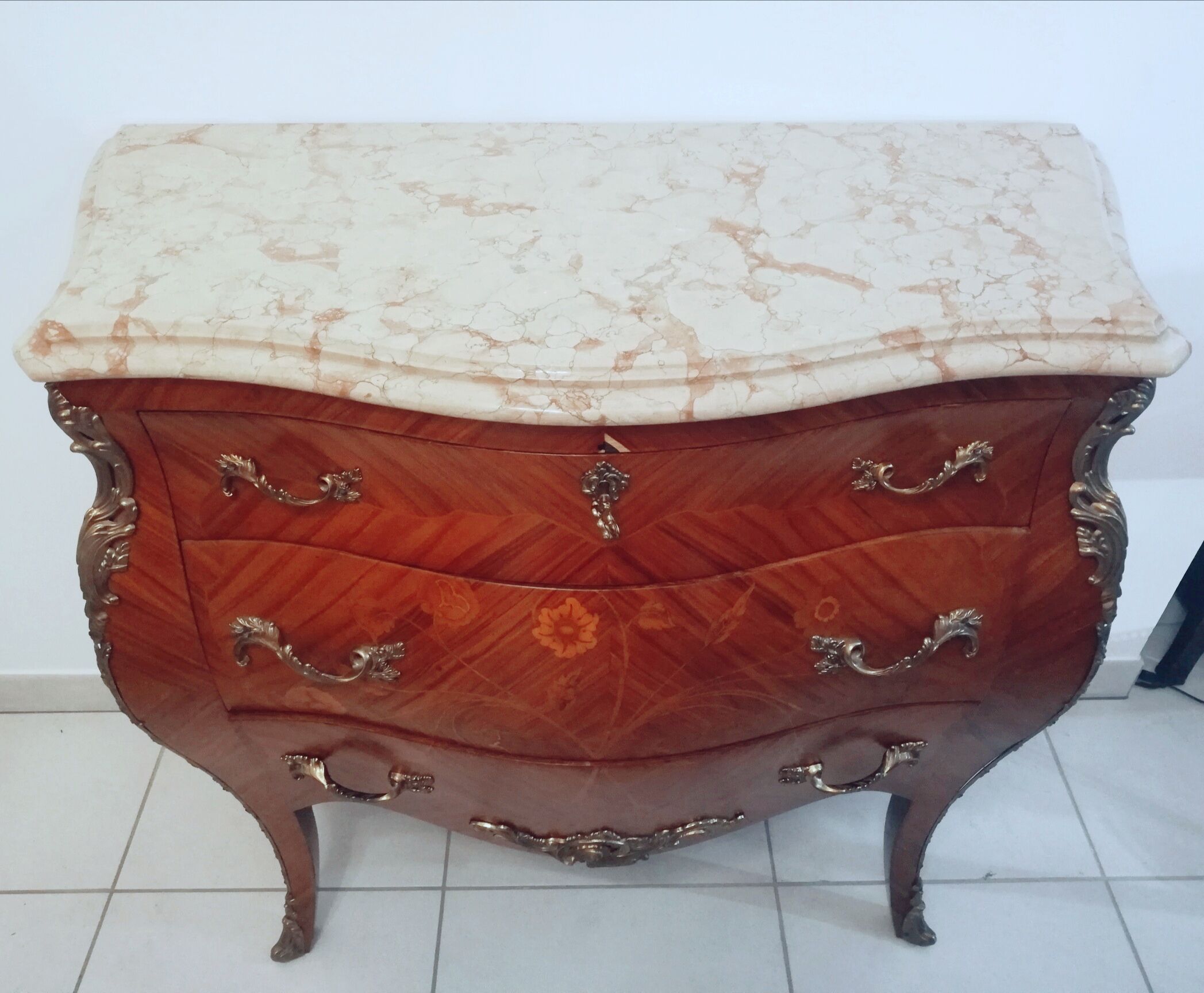 Commodity tomb three drawers Louis XV style