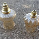 Paire de suspensions globe en verre ambré vintage