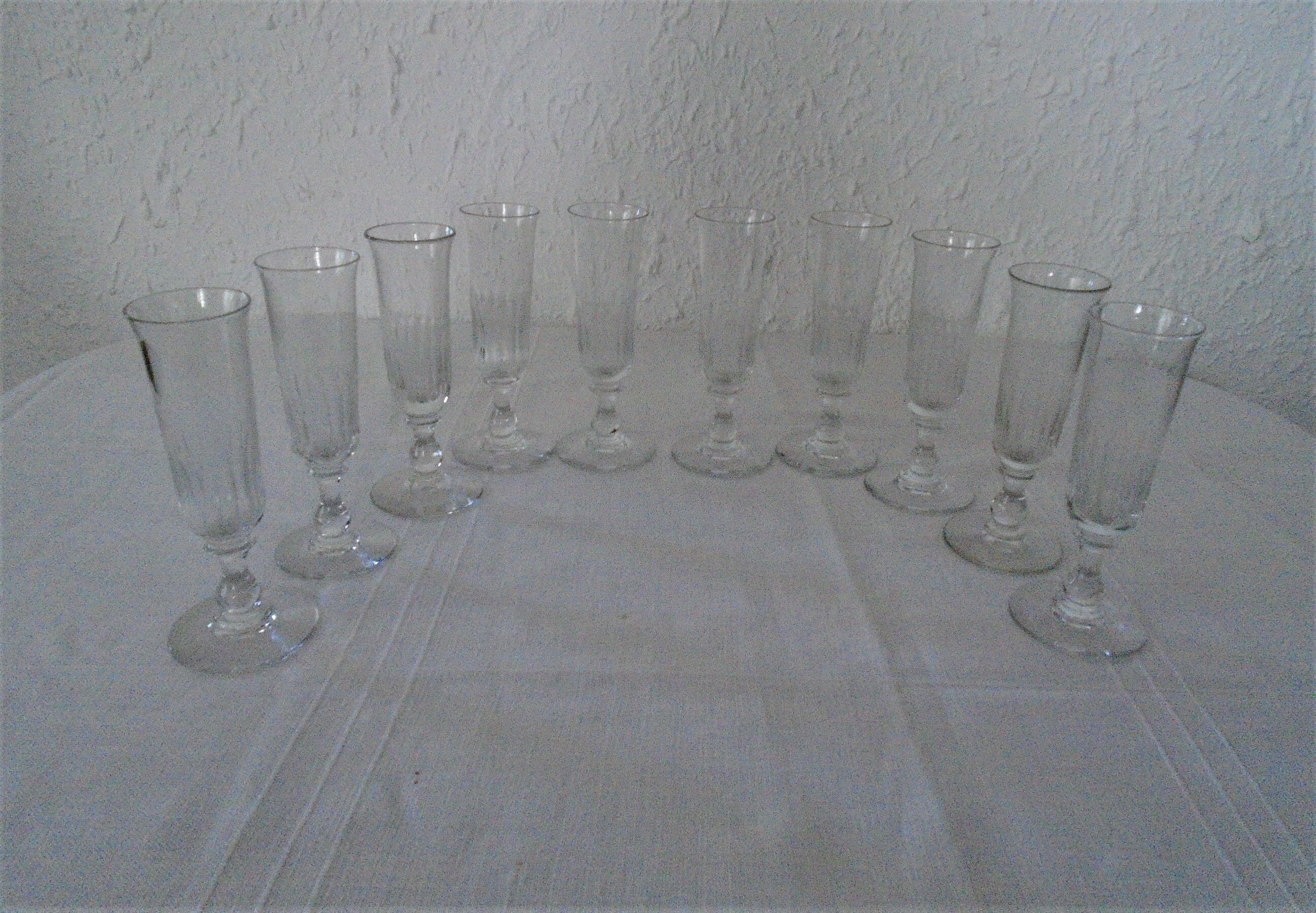 10 Louis Philippe flutes elegant old blown glasses bulled