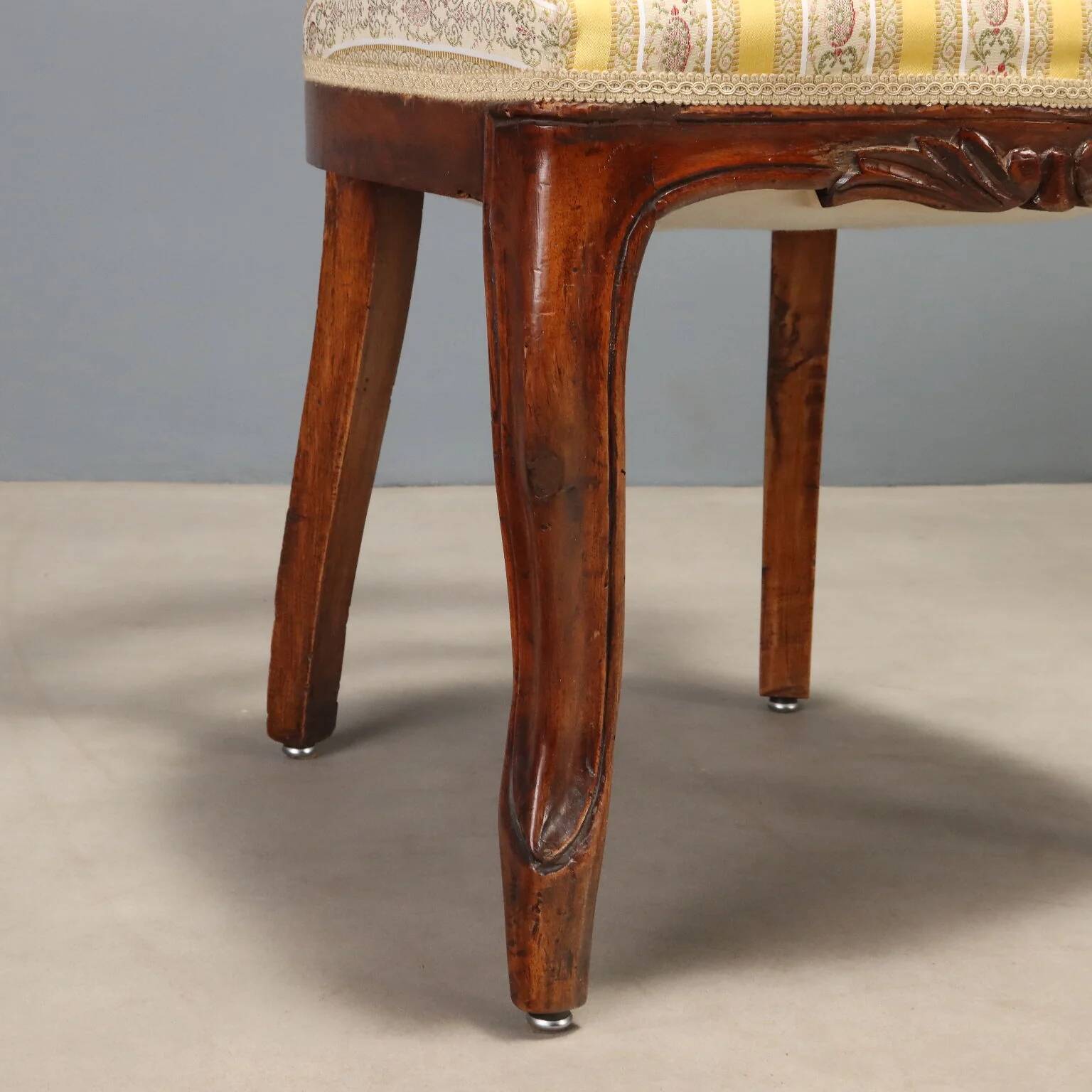 Louis-Philippe chairs in walnut - Italy 19th century