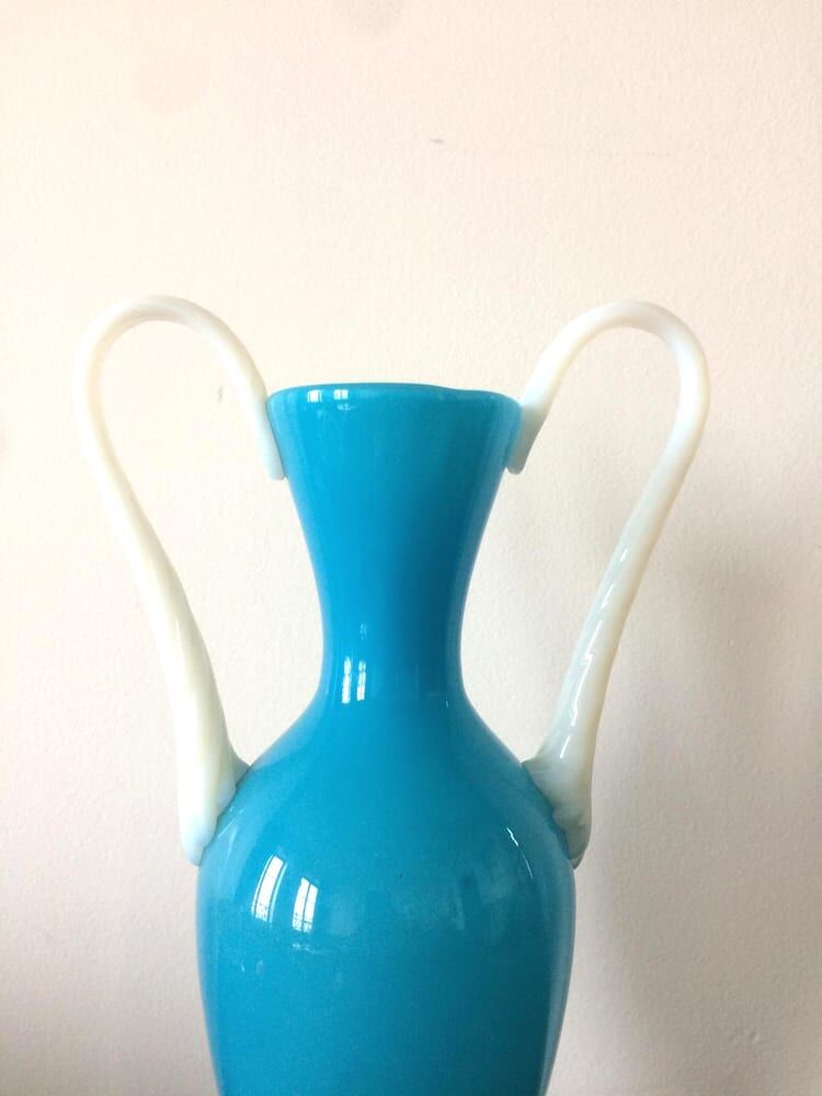 Medici vase in opaline