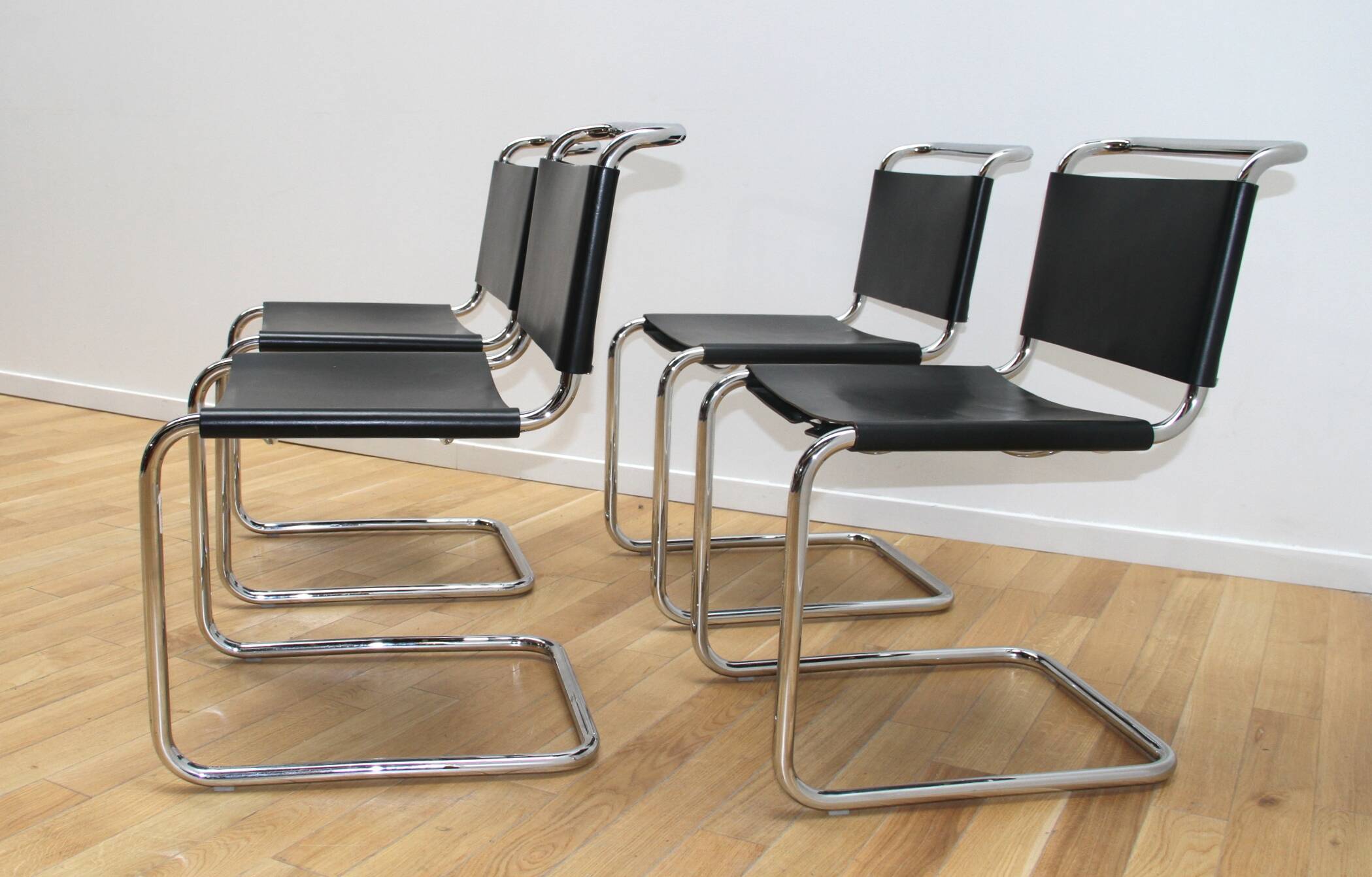 B33 chair, Marcel Breuer