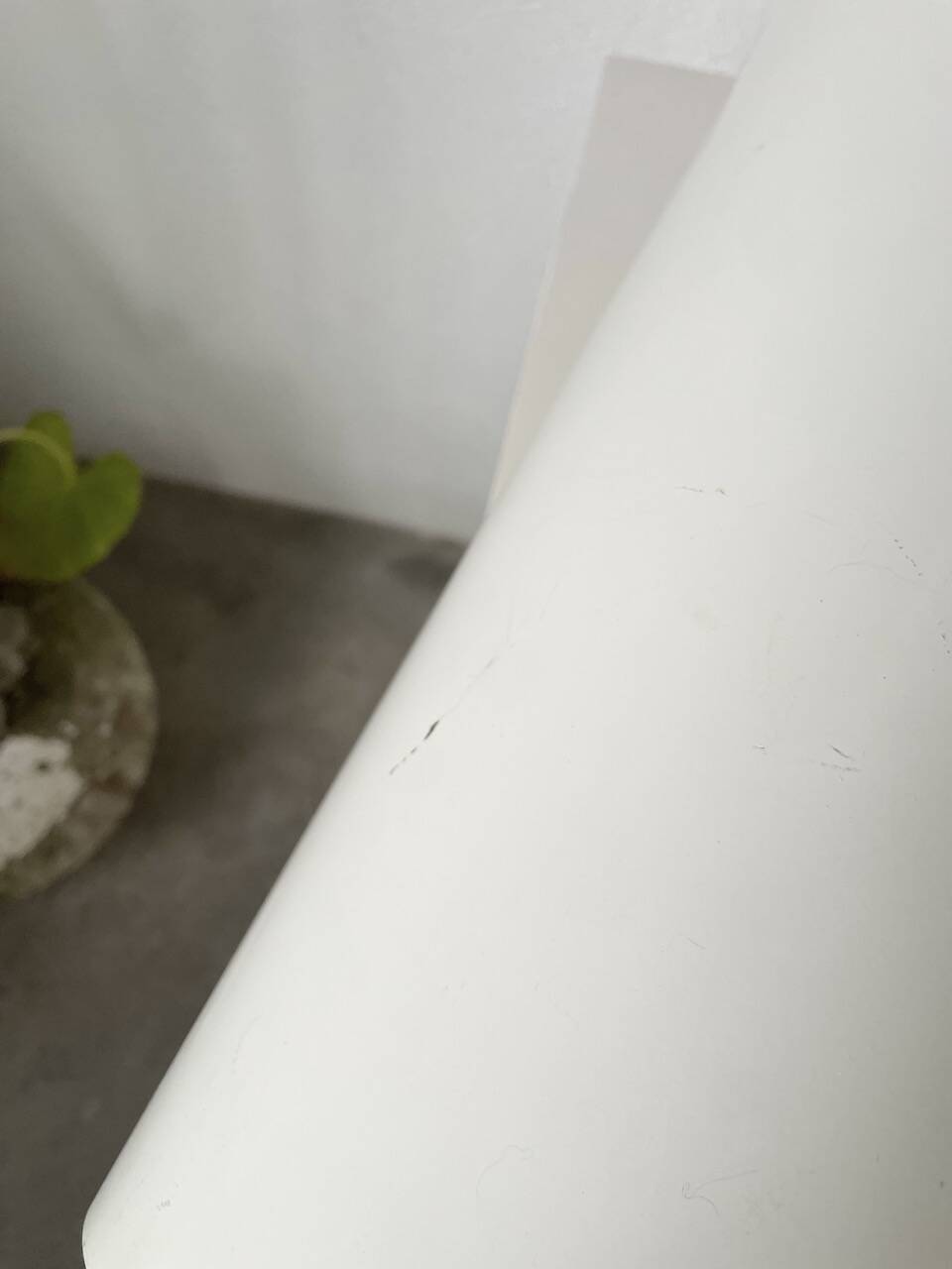 Pair of Parscot wall lights in white lacquered metal from the 80s