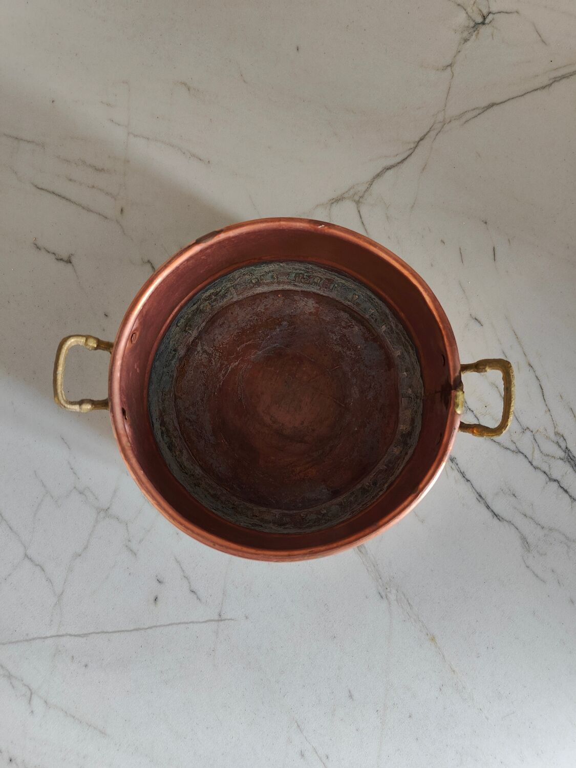 Marmite pot