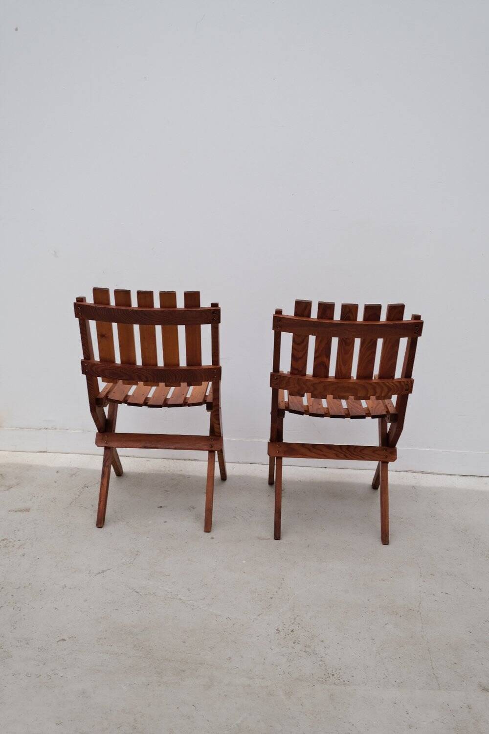 Pair of dejou chairs in solid pine, france 1950