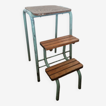 Vintage step stool in wood and steel