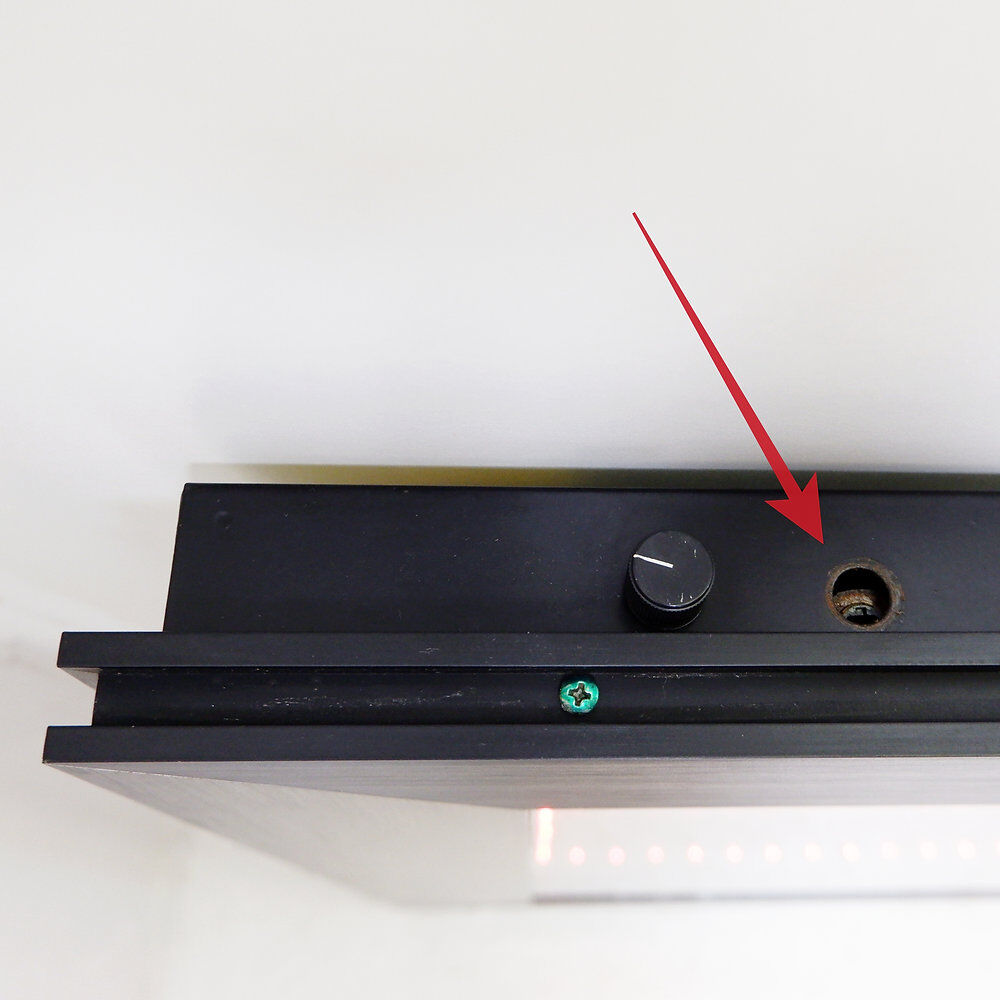 Infinite mirror with black metal frame - Italy