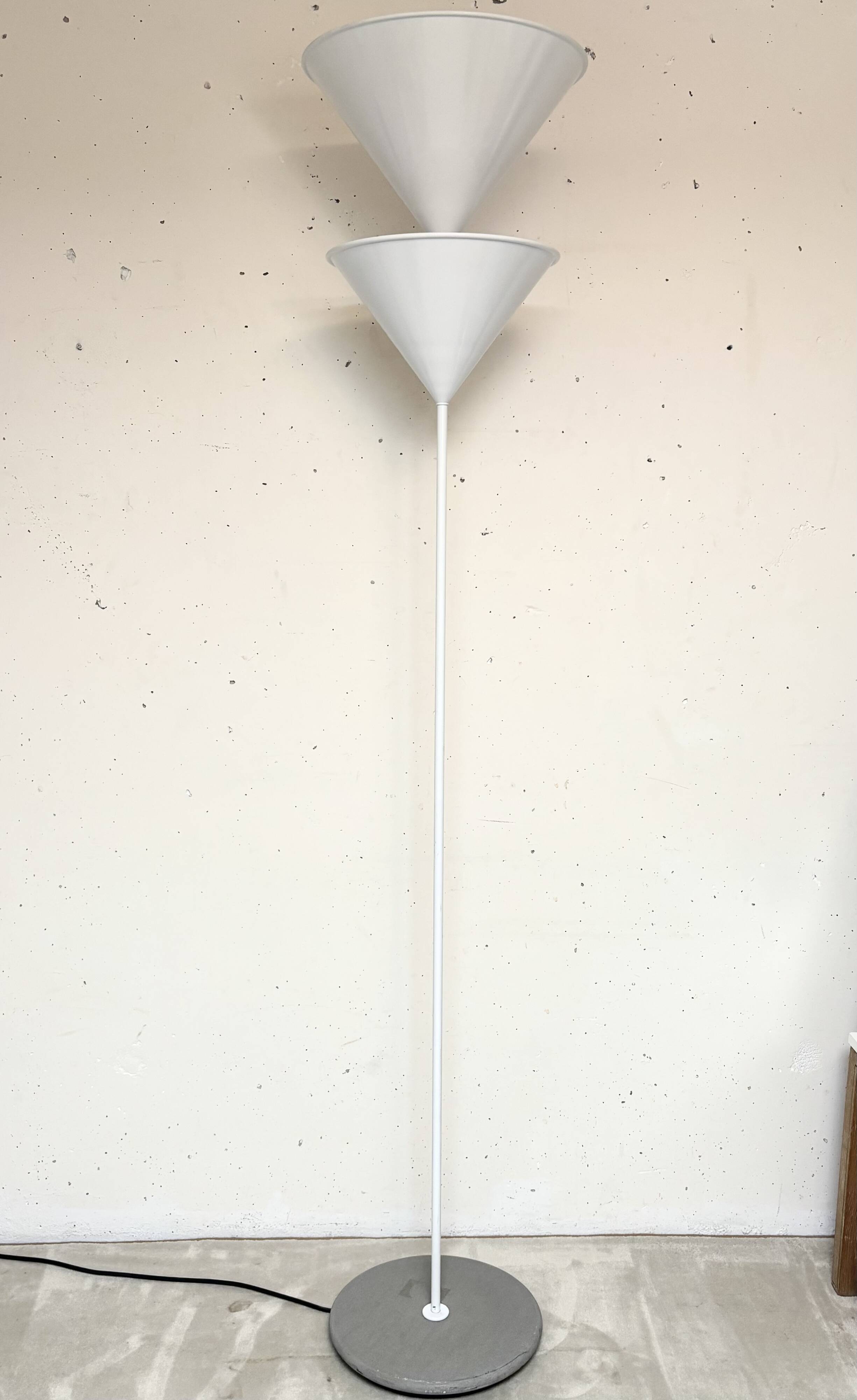 Lampadaire Pascal,Vico Magistretti, Oluce 1979