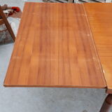 Table d'inspiration scandinave