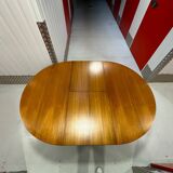 Scandinavian round table
