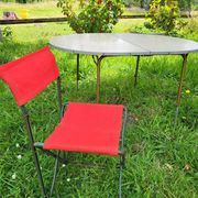 Ensemble table et duo chaises pliantes camping vintage 1970