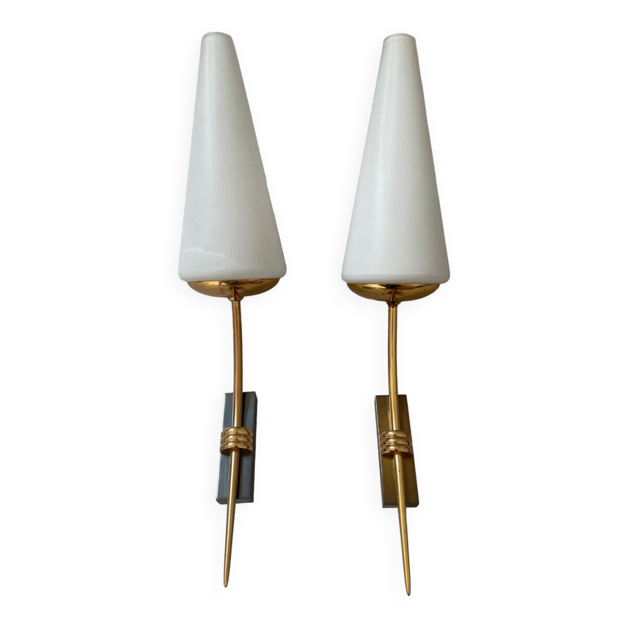 Pair of 1950 sconces in brass and opaque glass