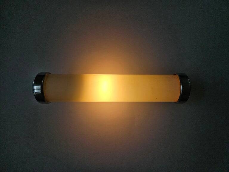 Rare chrome design Bauhaus, Art Deco, functionalism wall lamp, 1930s