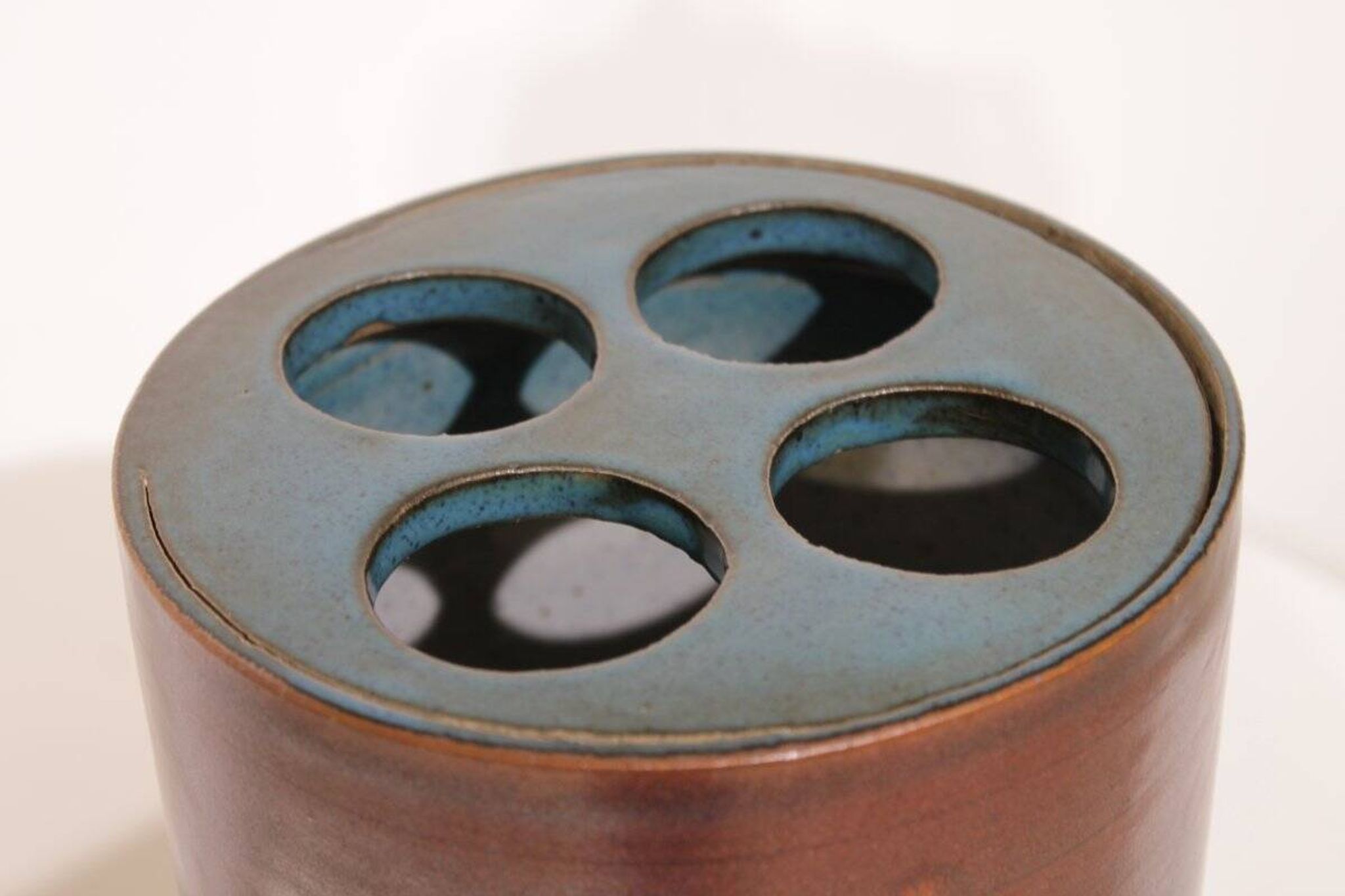 Important vase pique fleurs en grès de Charles Gaudry (1933-1980)