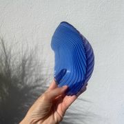 Vide poche coquillage bleu en verre