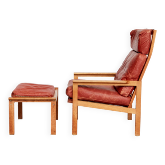 Fauteuil & ottoman « Capella » de Illum Wikkelsø  pour Niels Eilersen