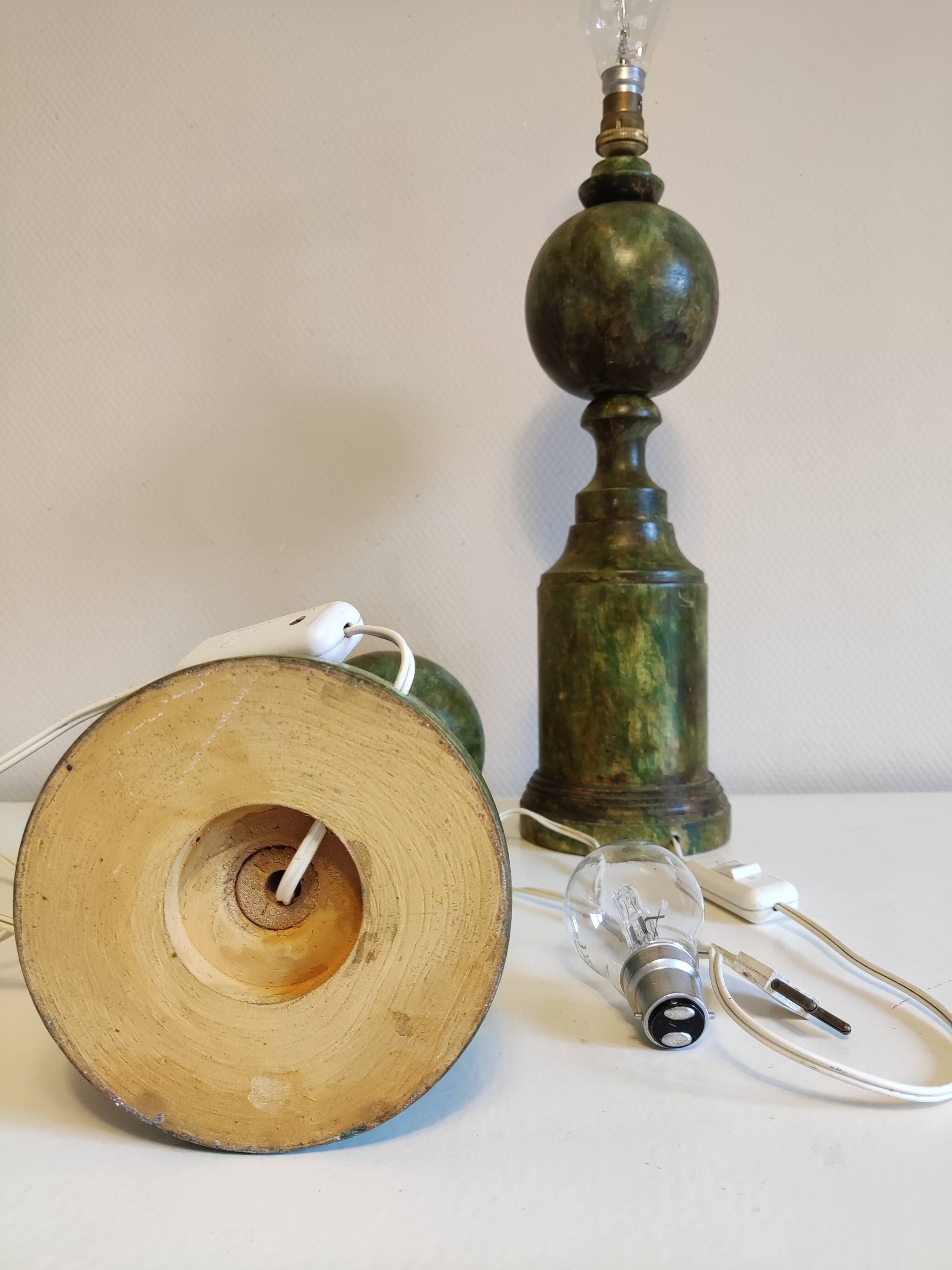 Pieds de lampes en bois tourné
