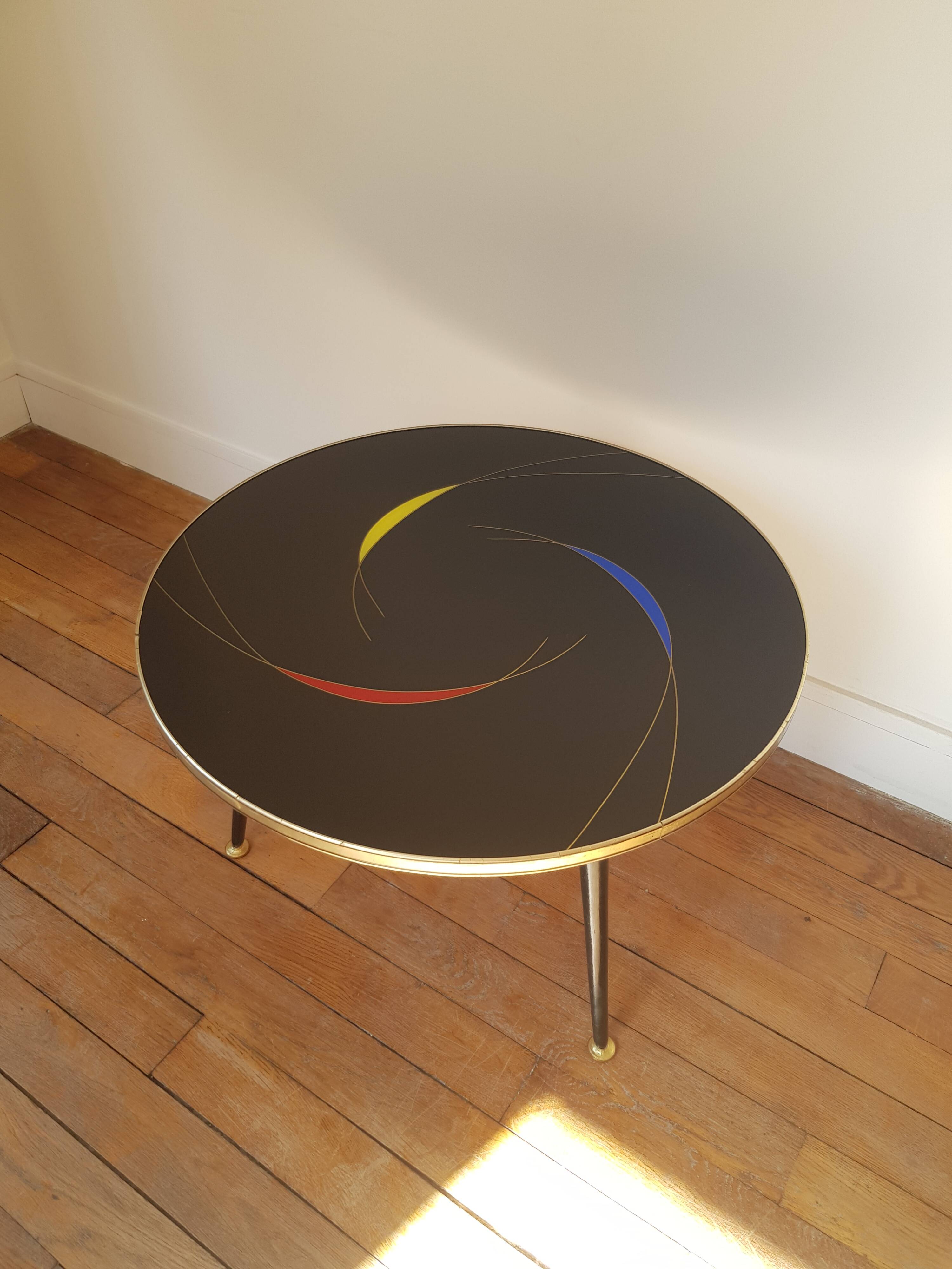 Table basse tripode annees 50