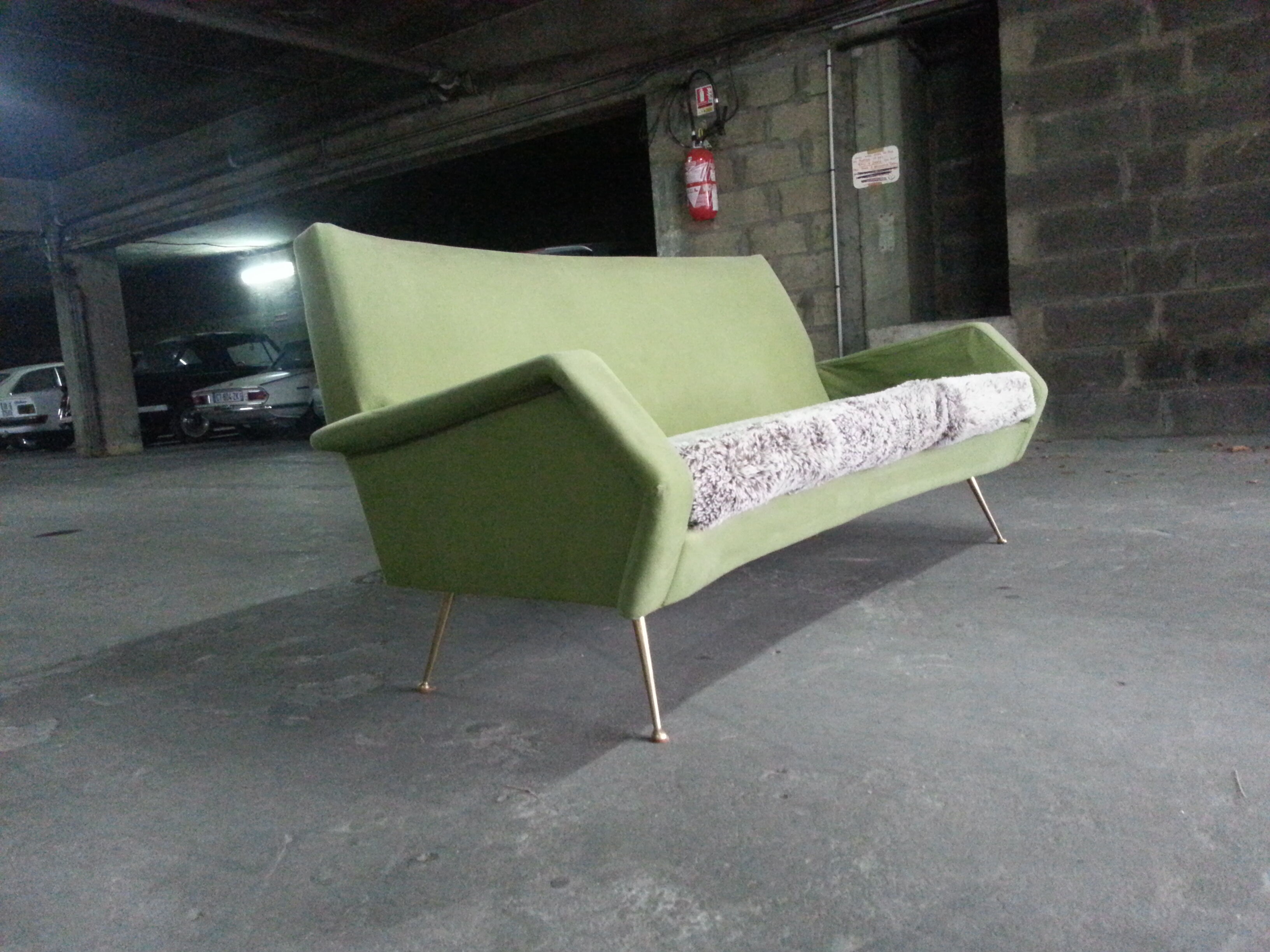 Canapé de style italien, travail années 60