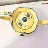 Vintage Martres-Tolosane teapot in yellow earthenware with fleur-de-lis decoration
