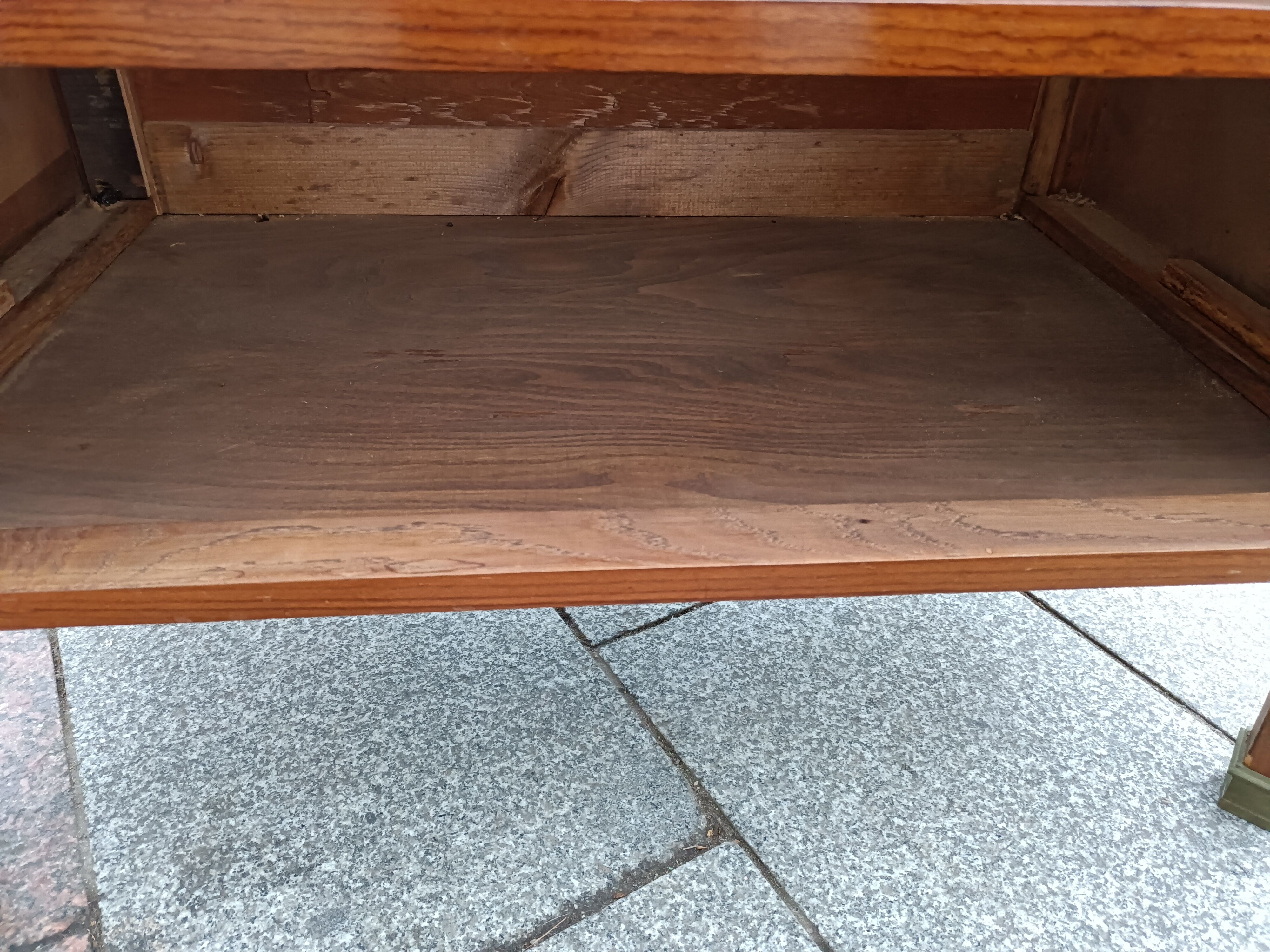 Old Louis XVI style chest of drawers in marquetry