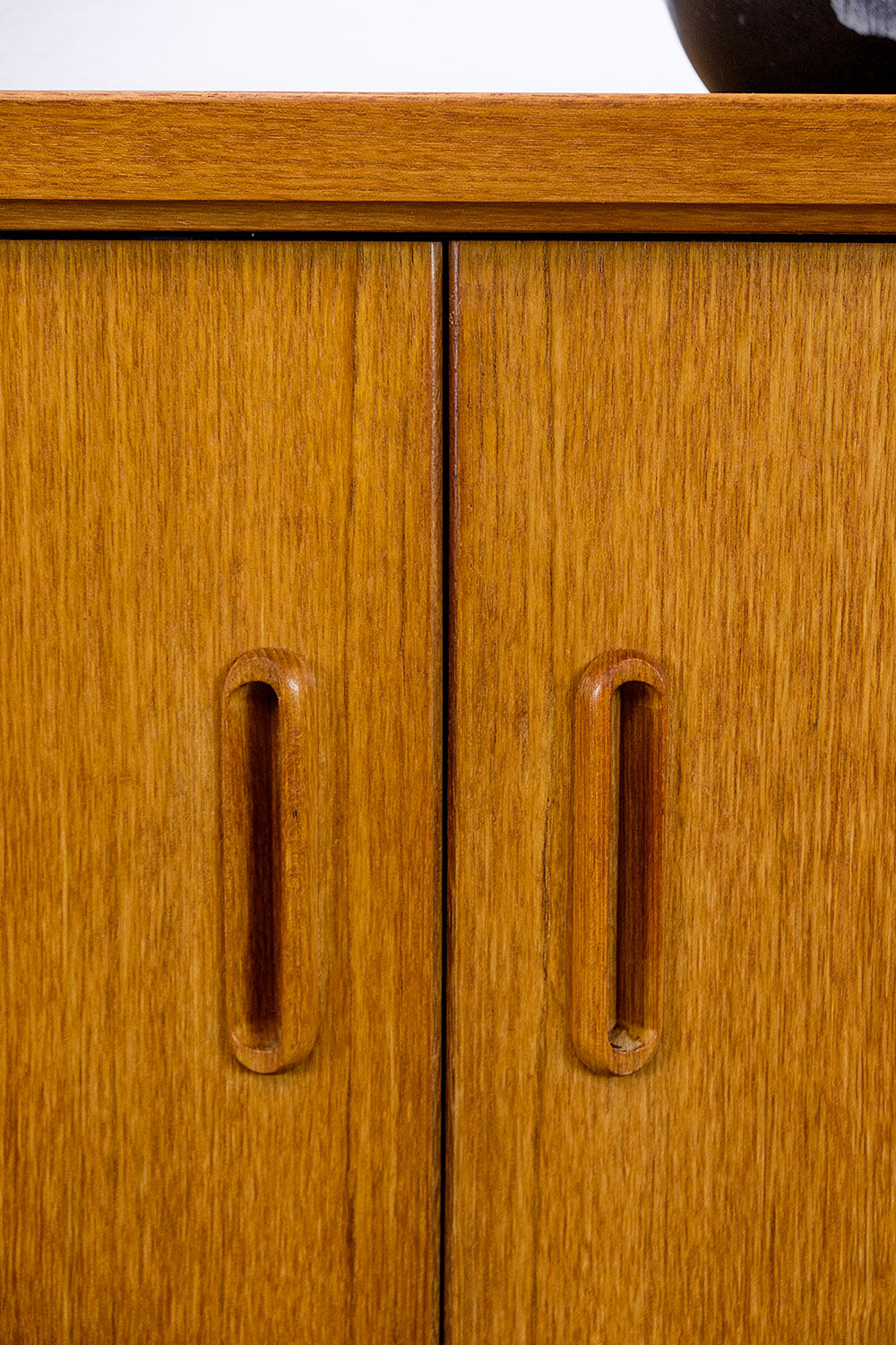 Teak sideboard with sliding doors by Bartels, 1977