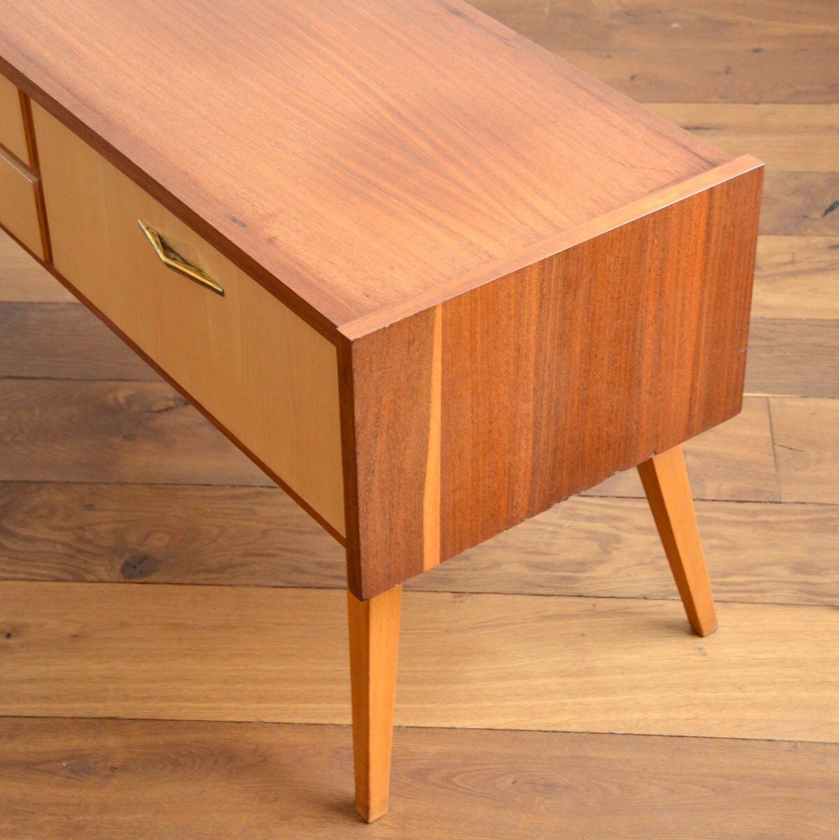 Vintage 1960s compass feet