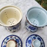Pair of teacup, lid and infuser